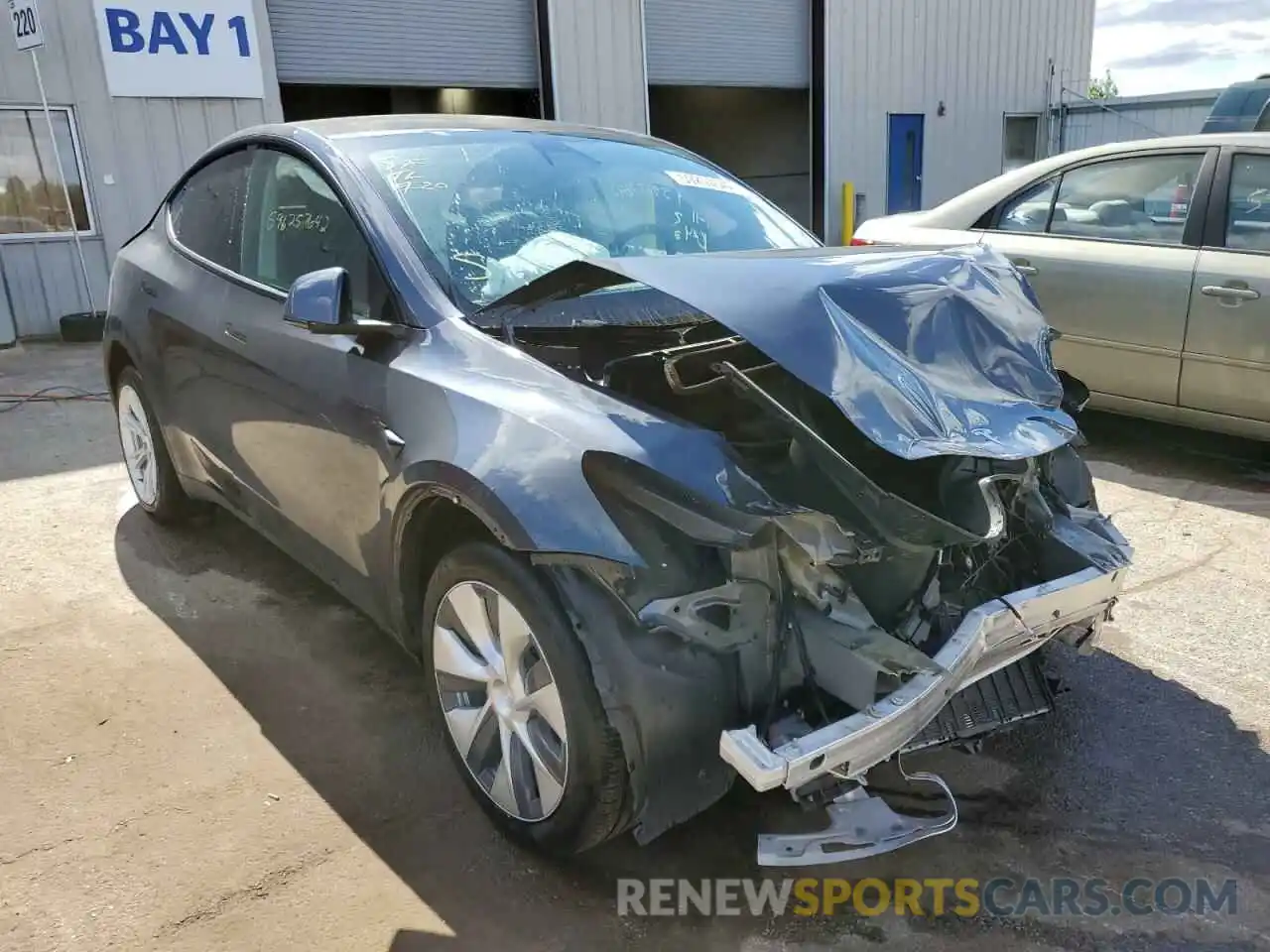 1 Photograph of a damaged car 5YJYGDEE9MF117092 TESLA MODEL Y 2021