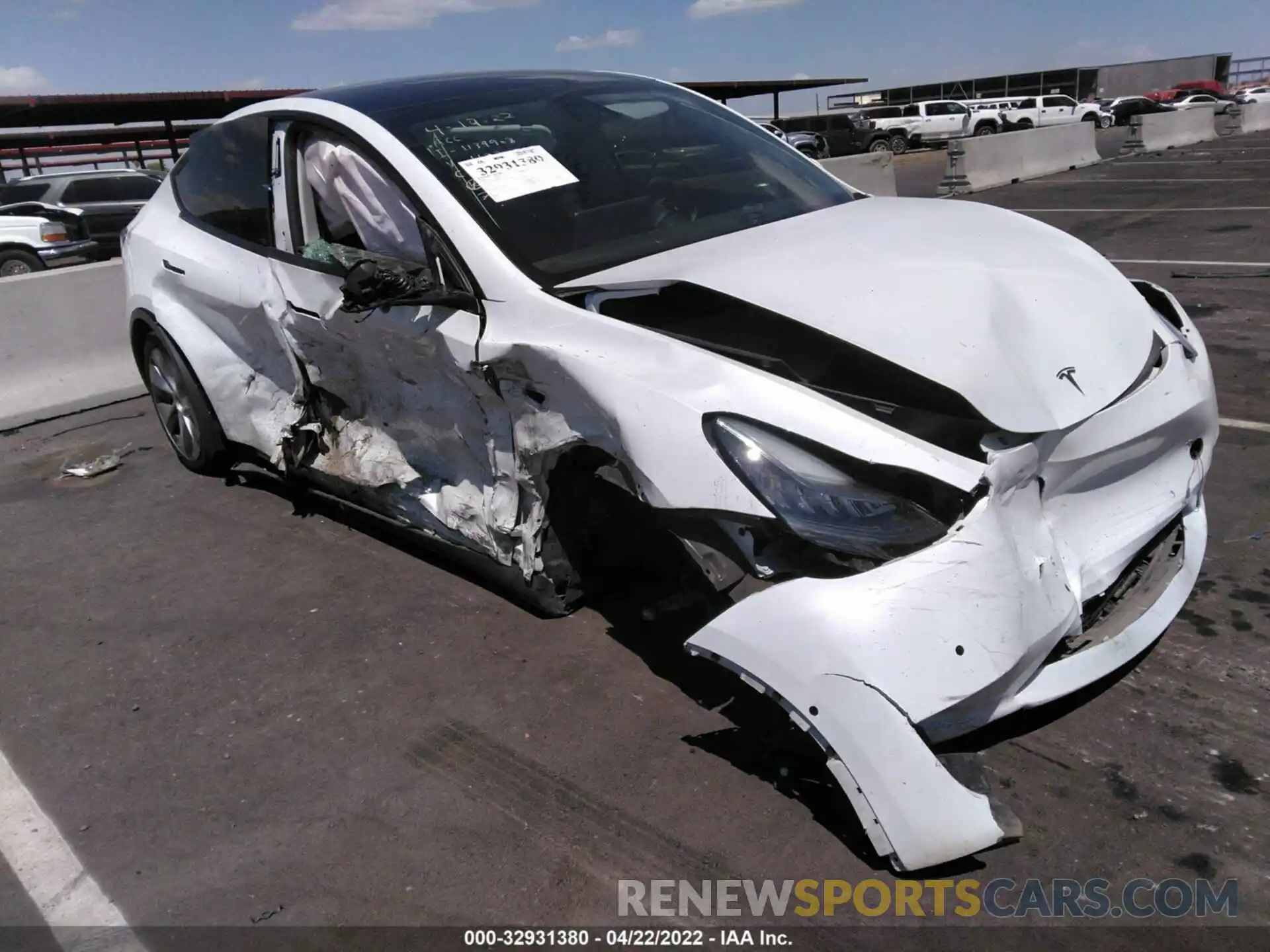 1 Photograph of a damaged car 5YJYGDEE9MF117805 TESLA MODEL Y 2021