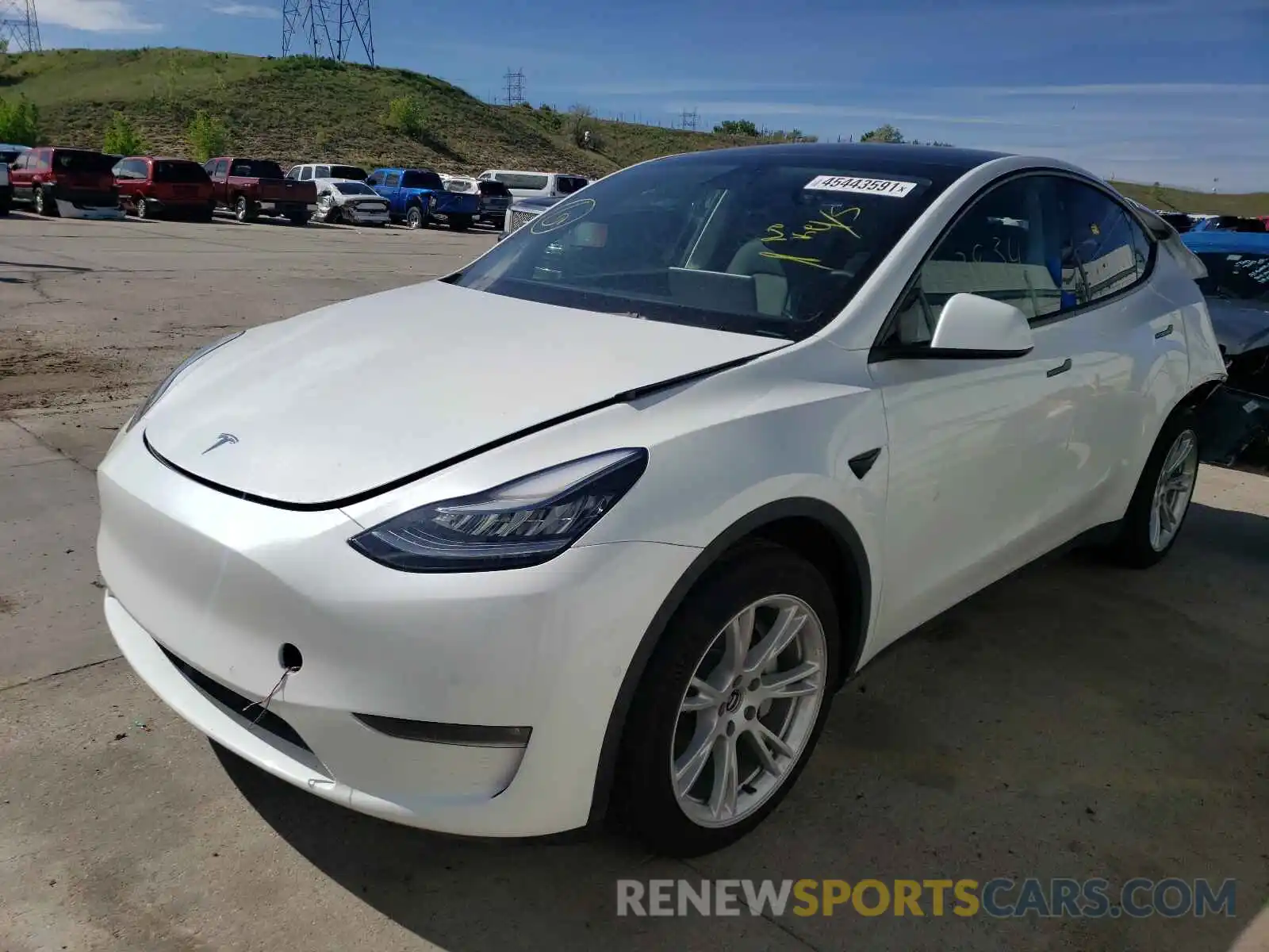 2 Photograph of a damaged car 5YJYGDEE9MF119196 TESLA MODEL Y 2021