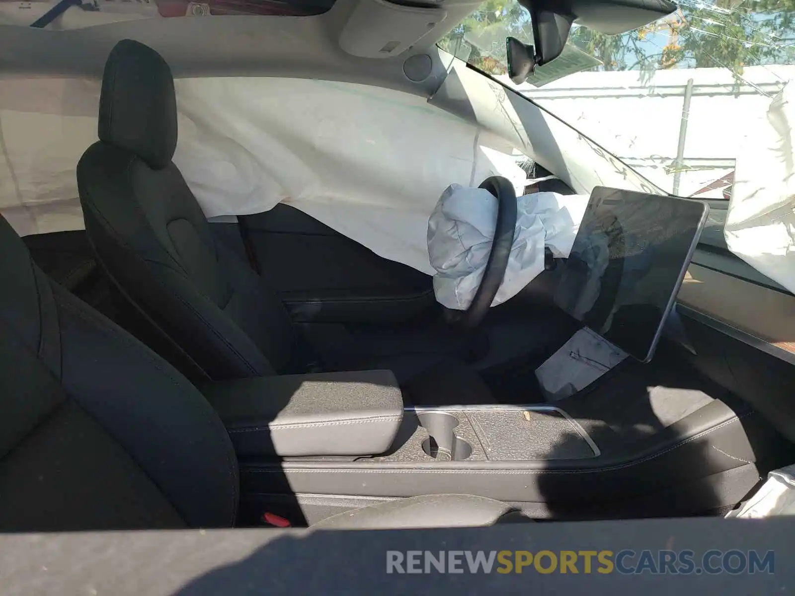 5 Photograph of a damaged car 5YJYGDEE9MF125659 TESLA MODEL Y 2021