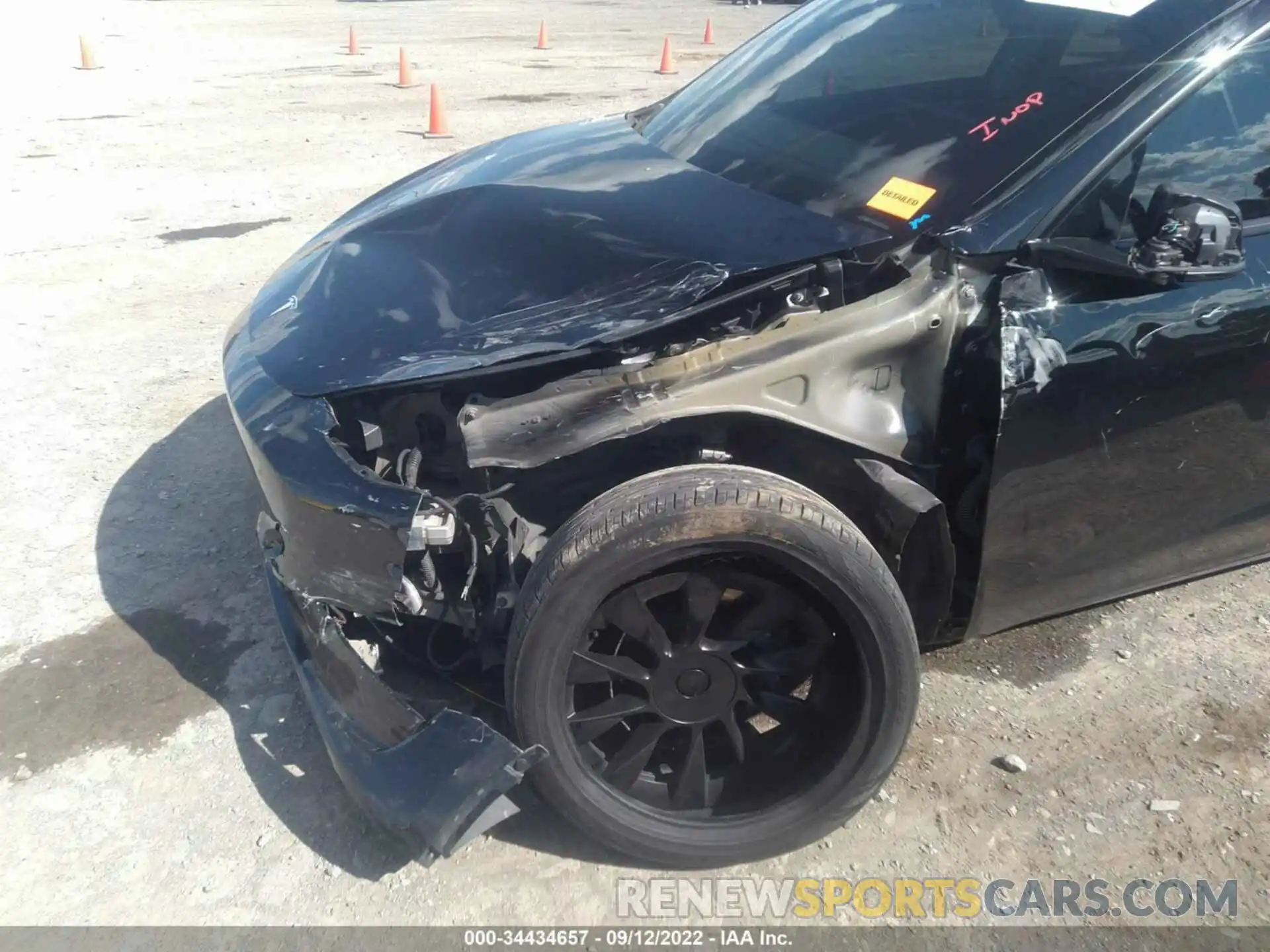 6 Photograph of a damaged car 5YJYGDEE9MF125676 TESLA MODEL Y 2021