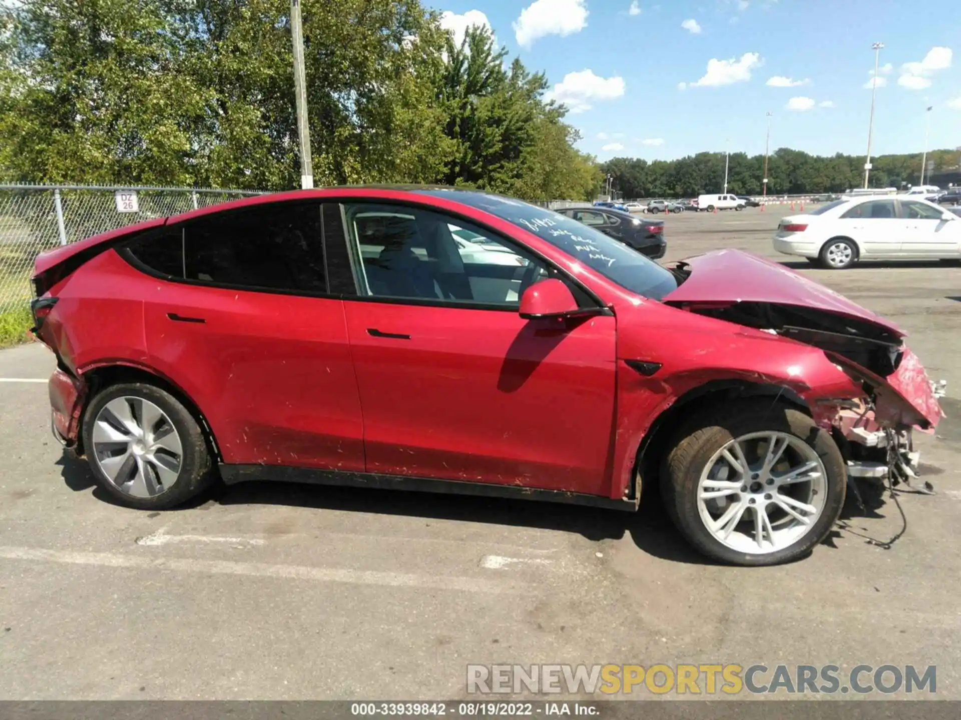 6 Photograph of a damaged car 5YJYGDEE9MF130683 TESLA MODEL Y 2021