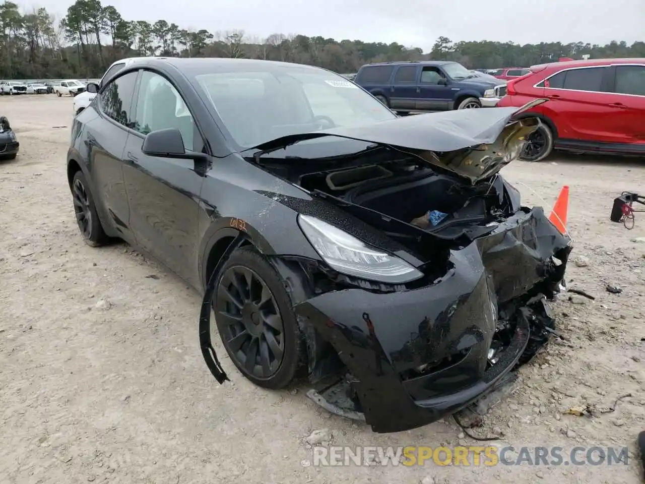 1 Photograph of a damaged car 5YJYGDEE9MF149735 TESLA MODEL Y 2021