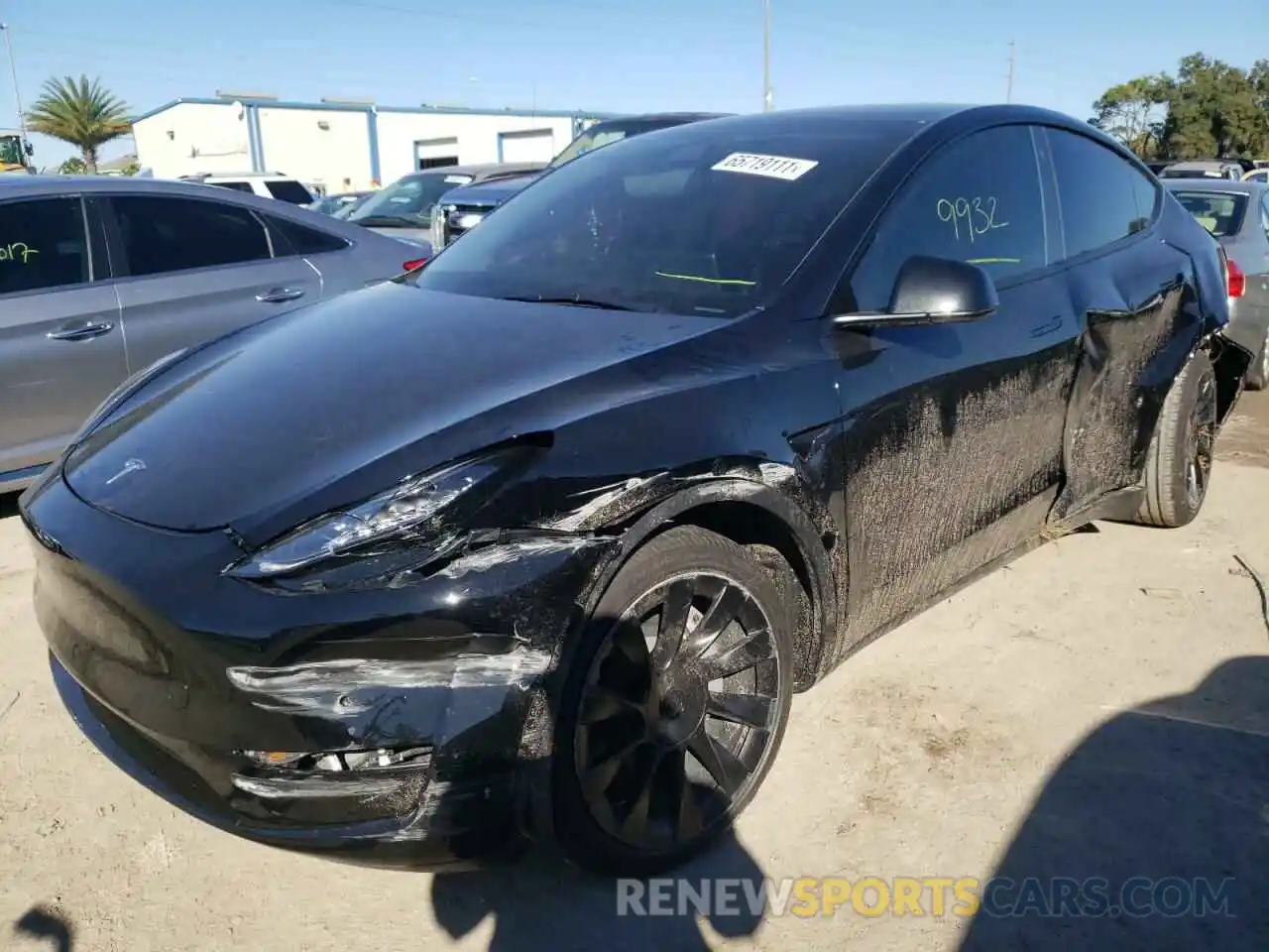 2 Photograph of a damaged car 5YJYGDEE9MF184789 TESLA MODEL Y 2021