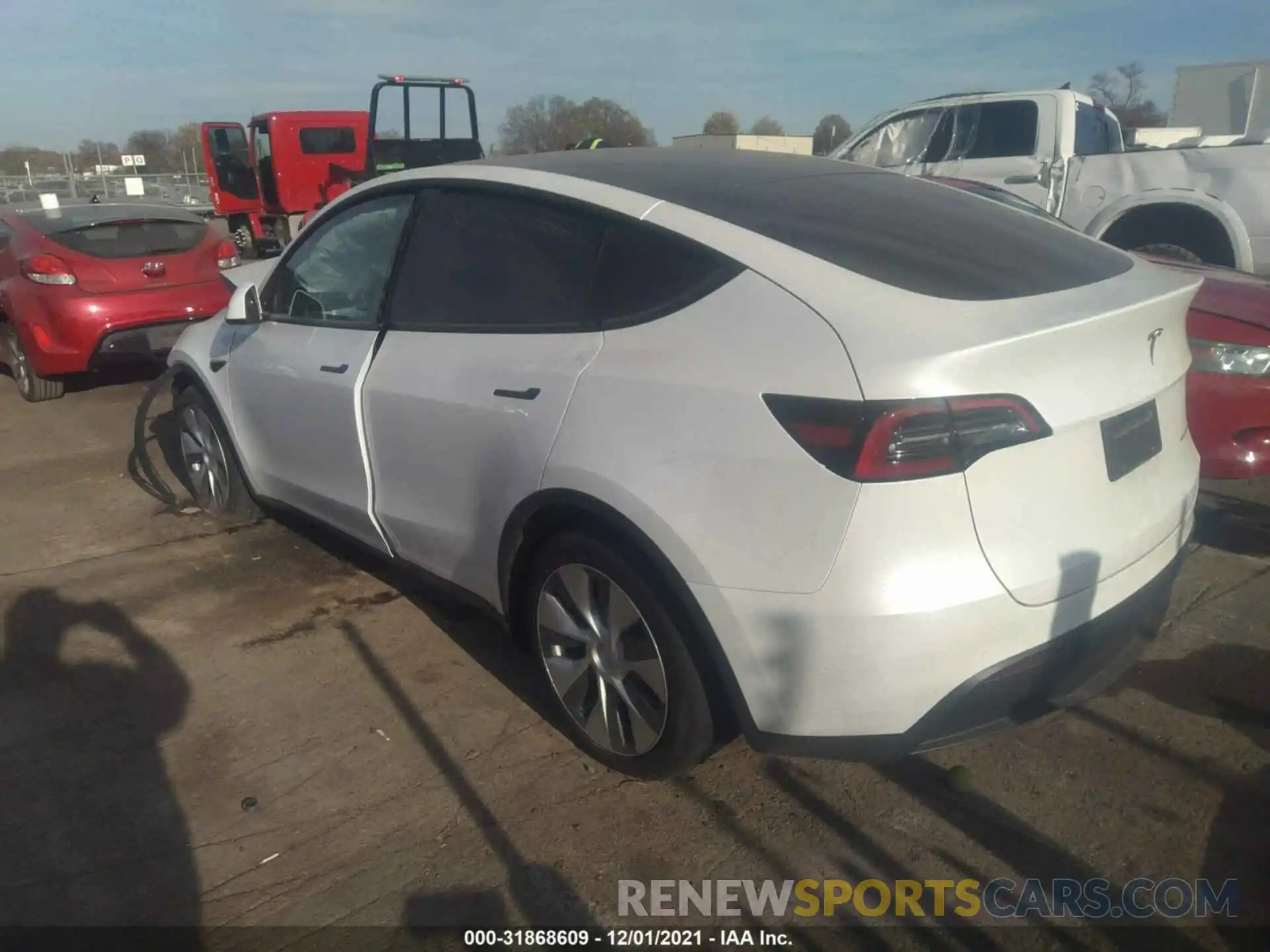 3 Photograph of a damaged car 5YJYGDEE9MF189975 TESLA MODEL Y 2021