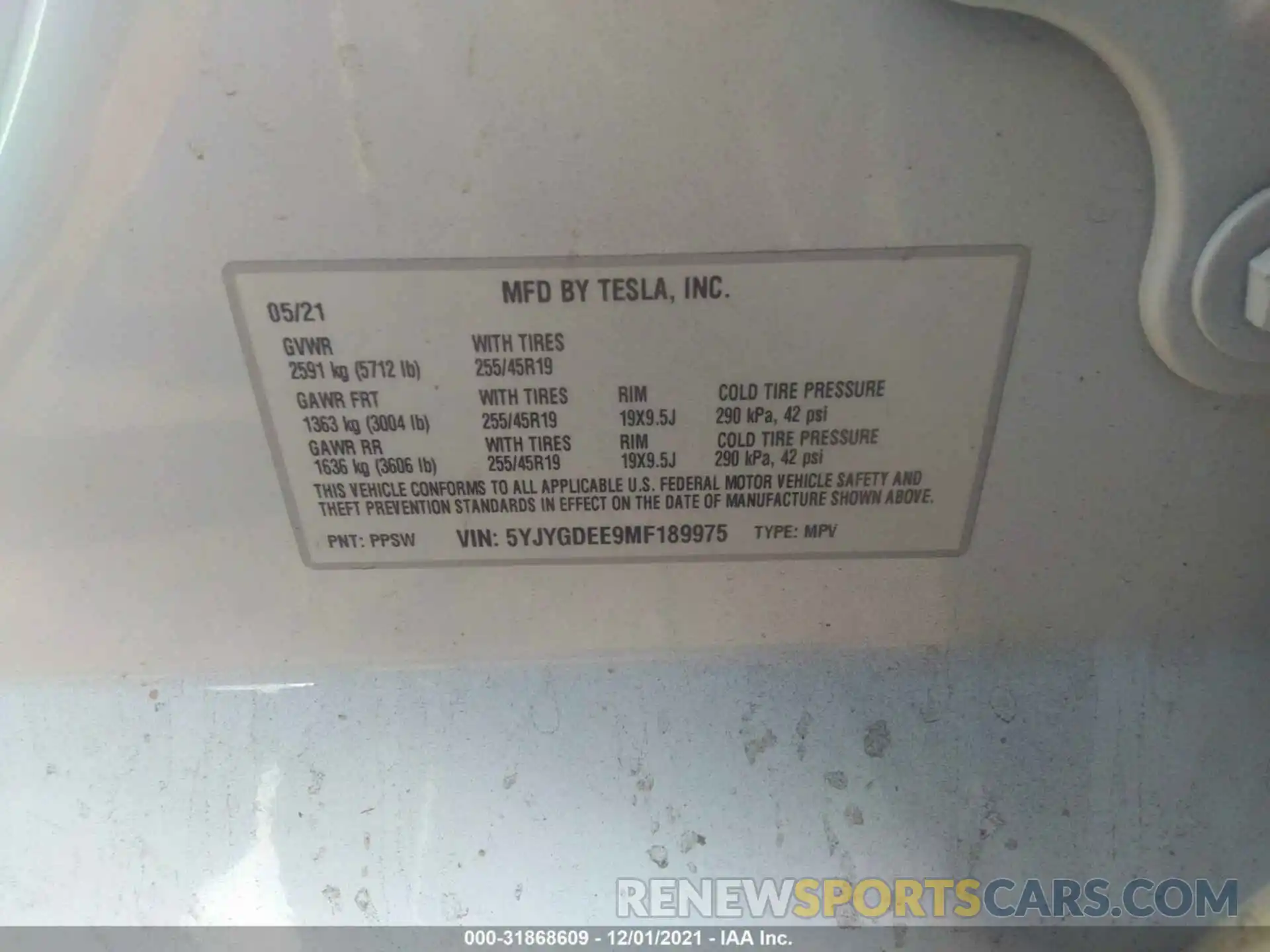 9 Photograph of a damaged car 5YJYGDEE9MF189975 TESLA MODEL Y 2021