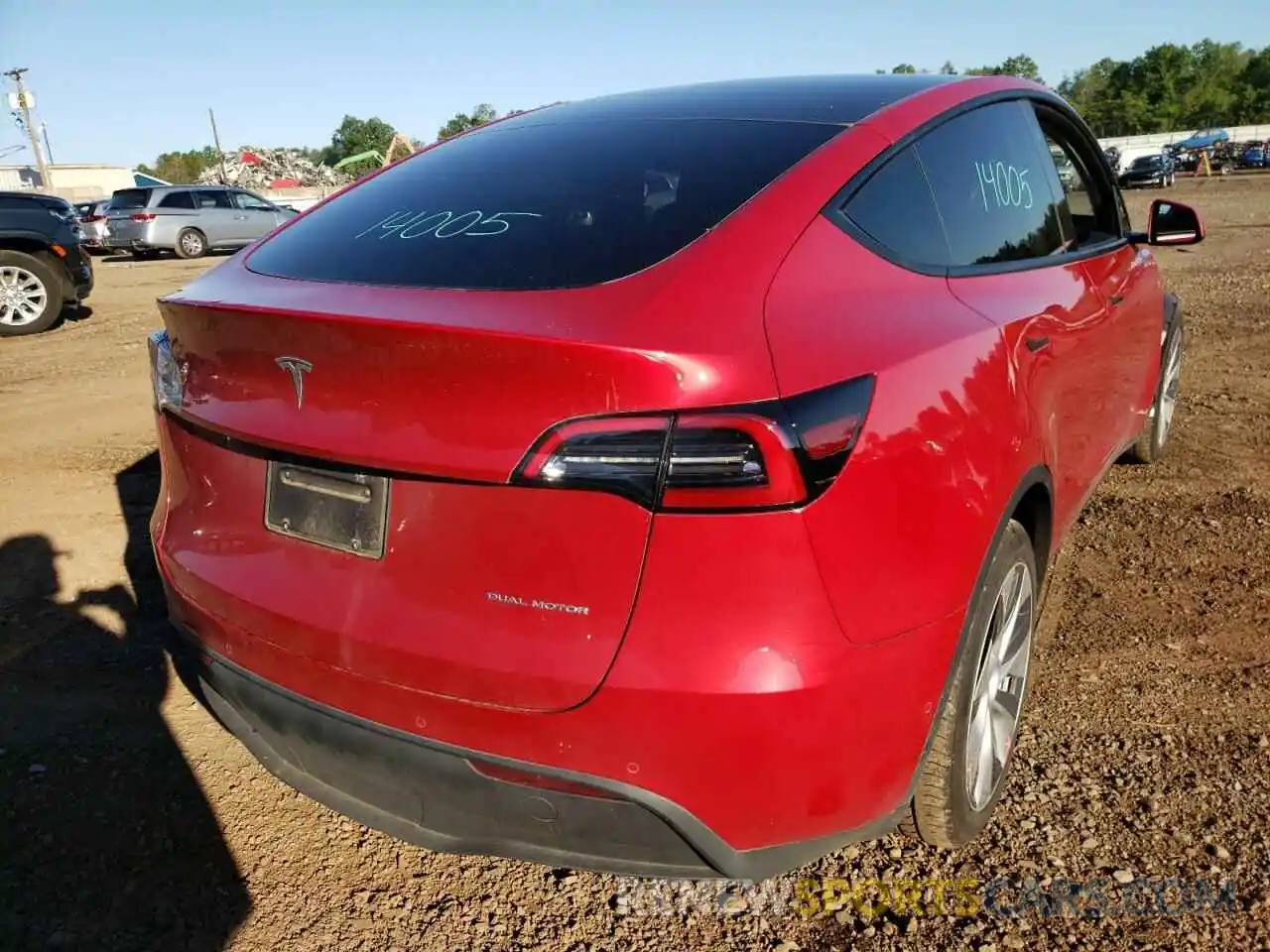 4 Photograph of a damaged car 5YJYGDEE9MF192228 TESLA MODEL Y 2021