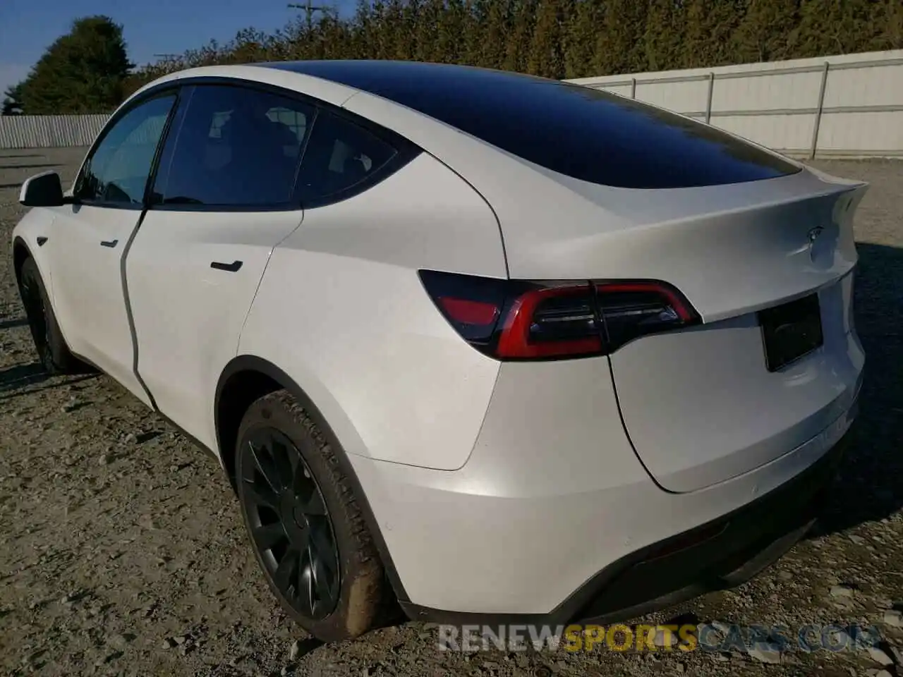 3 Фотография поврежденного автомобиля 5YJYGDEE9MF208301 TESLA MODEL Y 2021