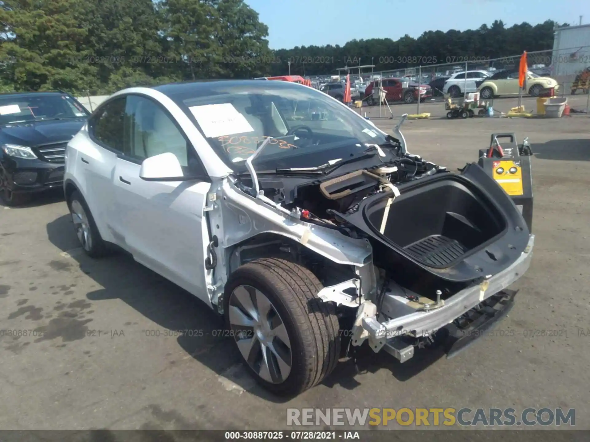 1 Photograph of a damaged car 5YJYGDEE9MF210324 TESLA MODEL Y 2021