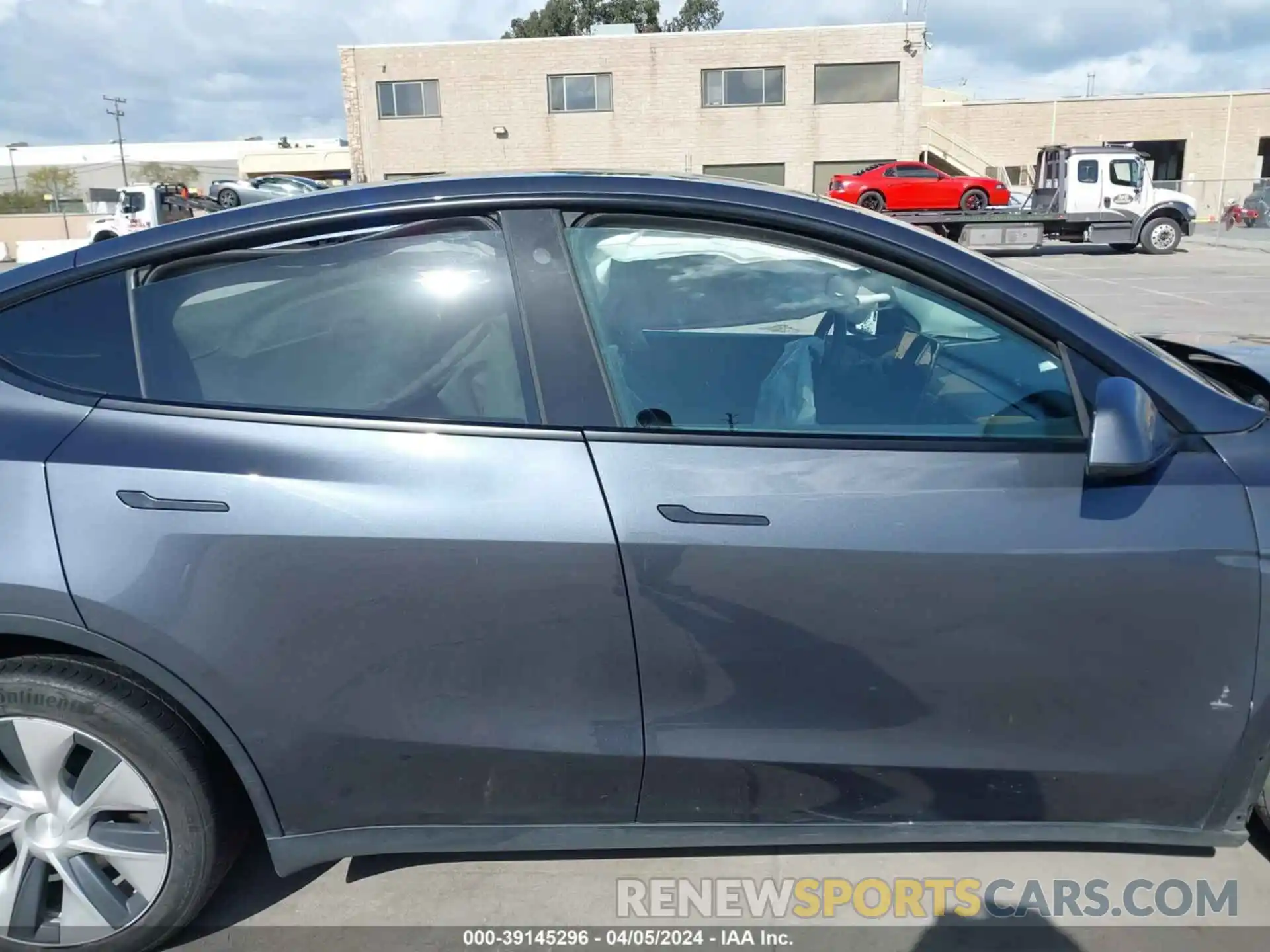 13 Photograph of a damaged car 5YJYGDEE9MF211067 TESLA MODEL Y 2021