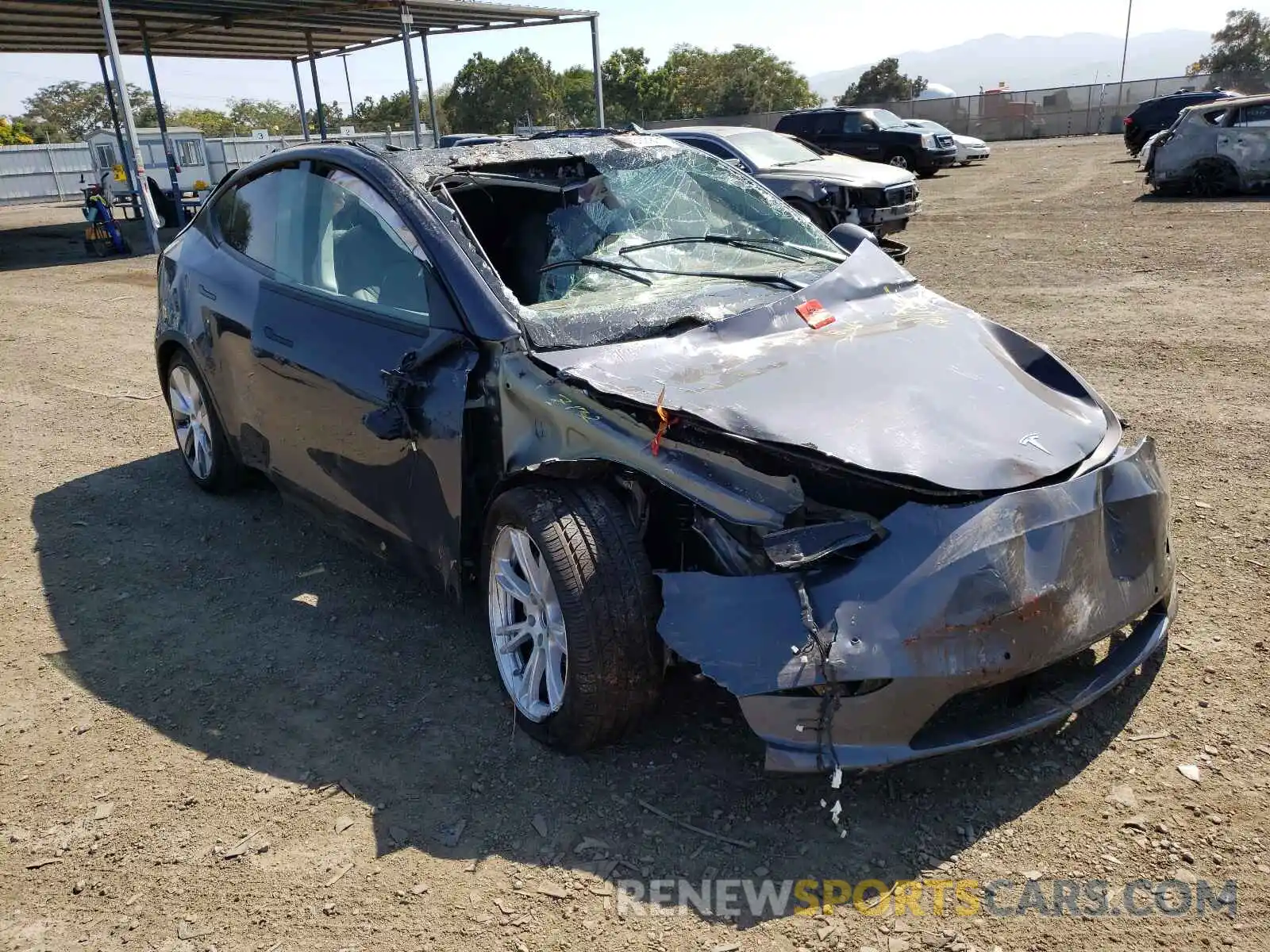 1 Photograph of a damaged car 5YJYGDEE9MF217631 TESLA MODEL Y 2021