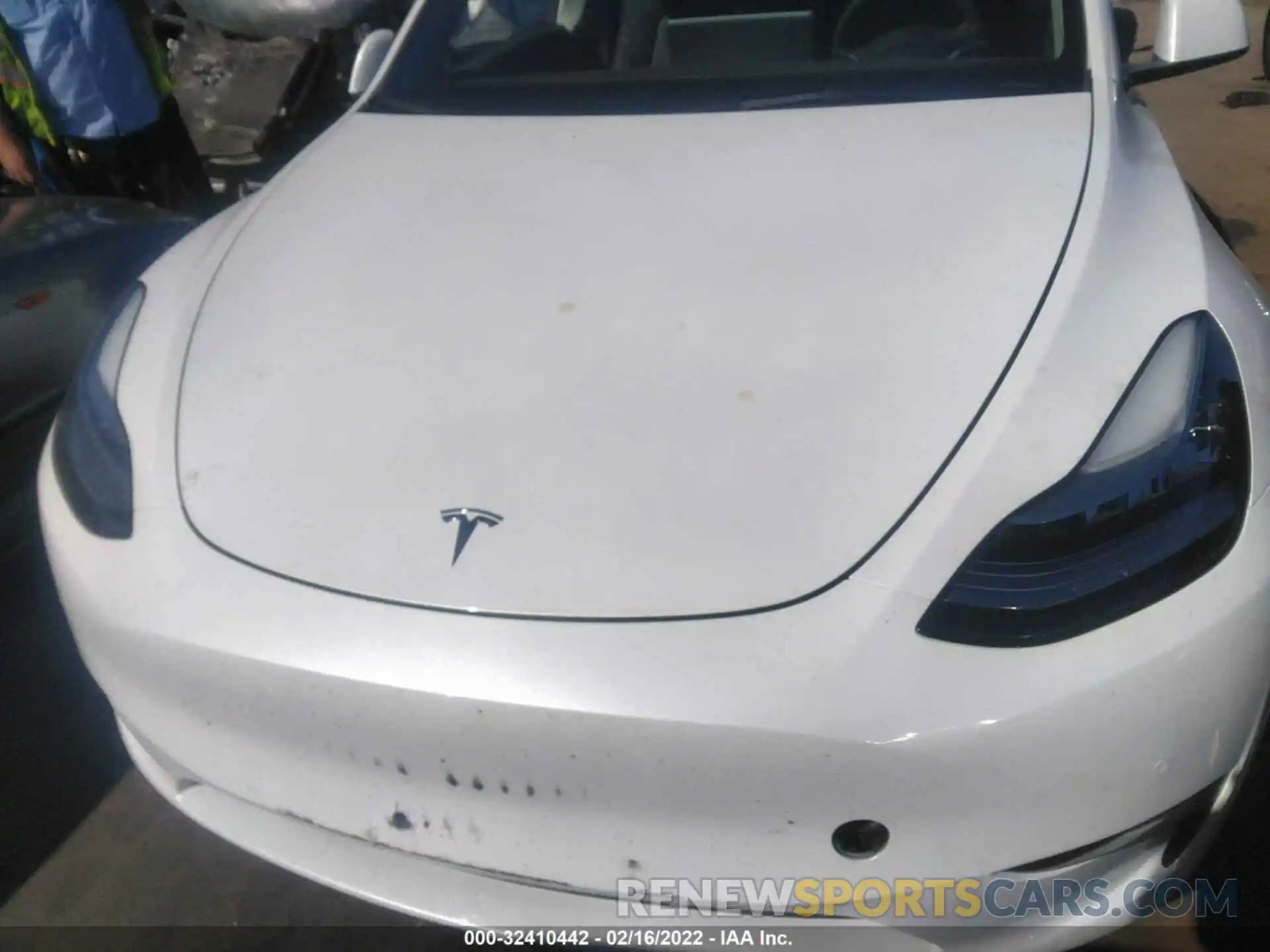 10 Photograph of a damaged car 5YJYGDEE9MF218861 TESLA MODEL Y 2021