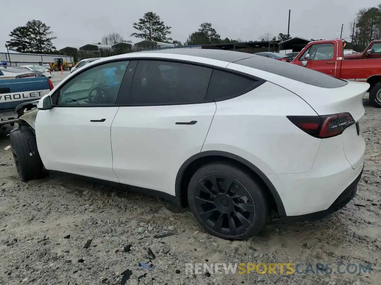 2 Photograph of a damaged car 5YJYGDEE9MF232260 TESLA MODEL Y 2021