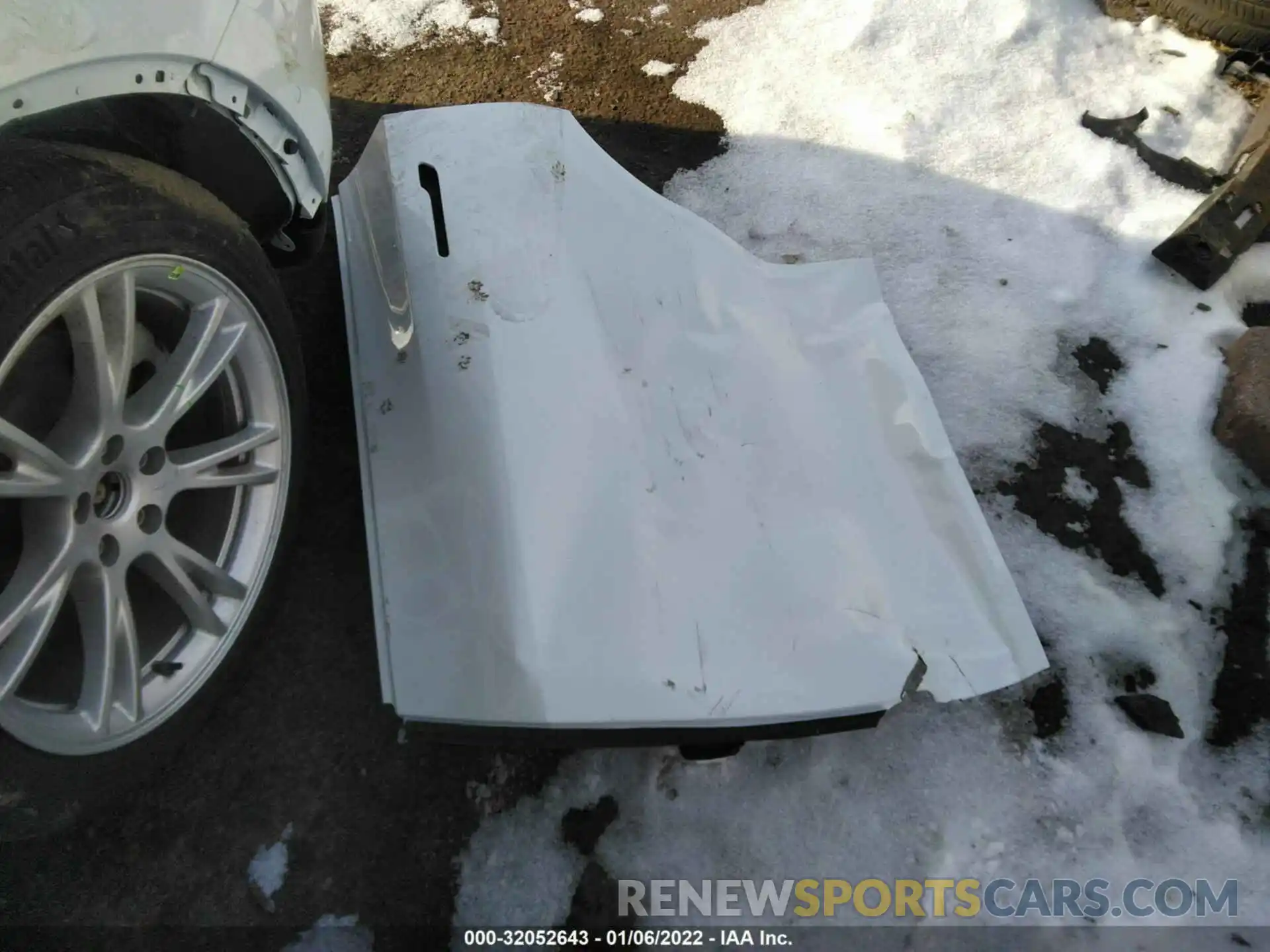 12 Photograph of a damaged car 5YJYGDEE9MF243985 TESLA MODEL Y 2021