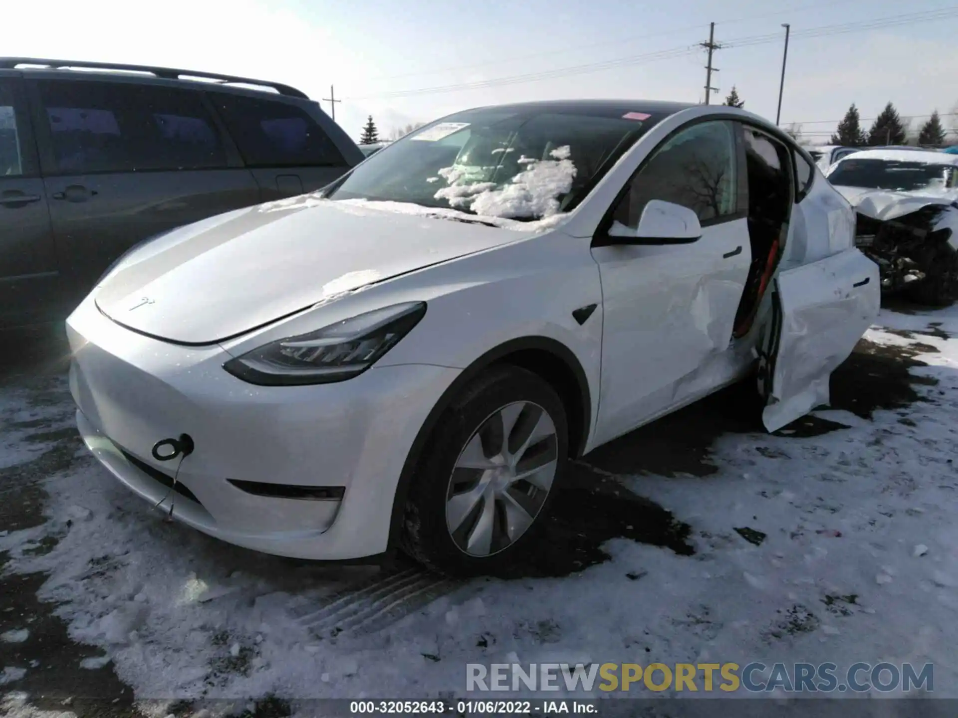 2 Photograph of a damaged car 5YJYGDEE9MF243985 TESLA MODEL Y 2021