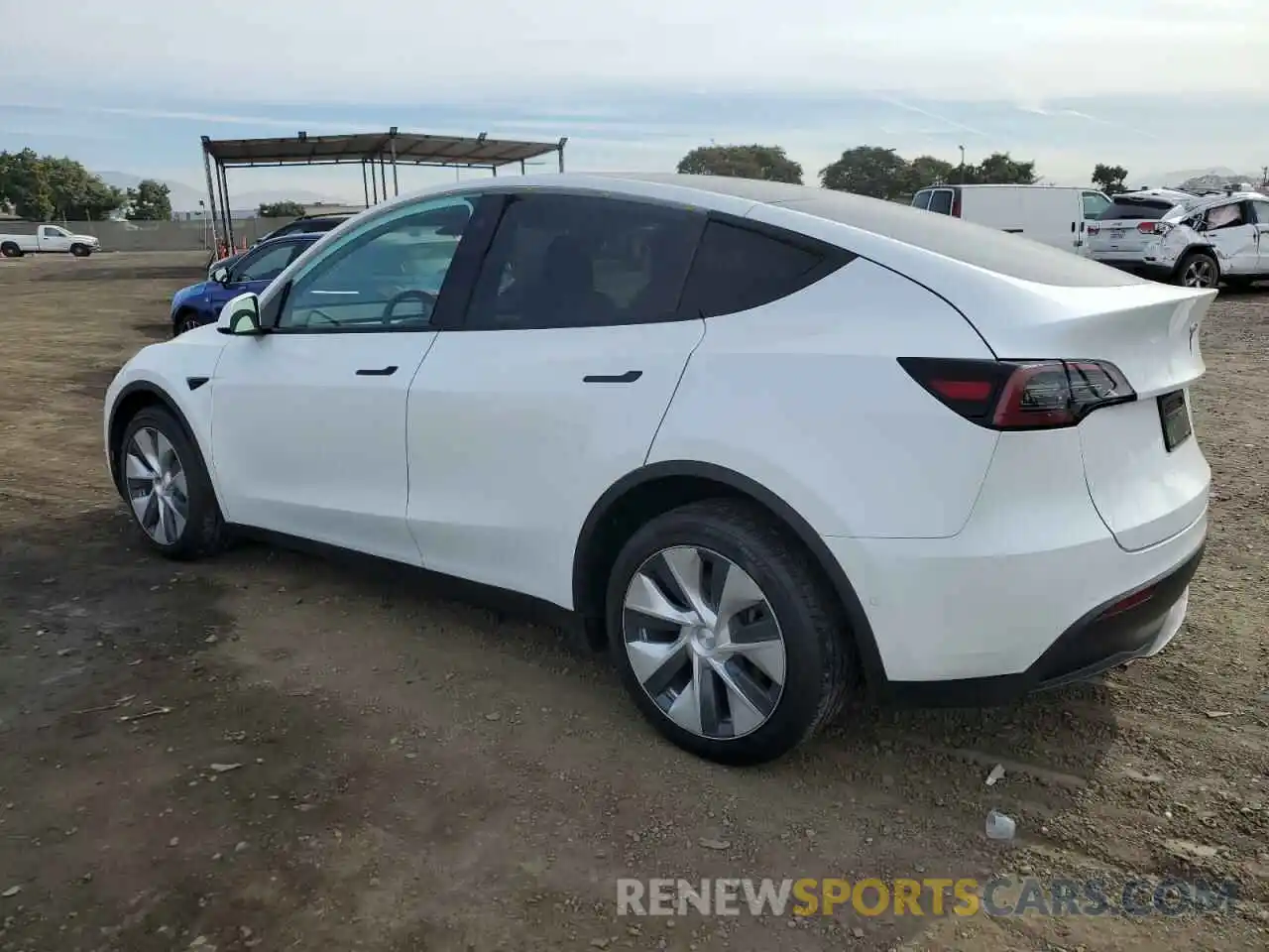 2 Photograph of a damaged car 5YJYGDEE9MF272340 TESLA MODEL Y 2021