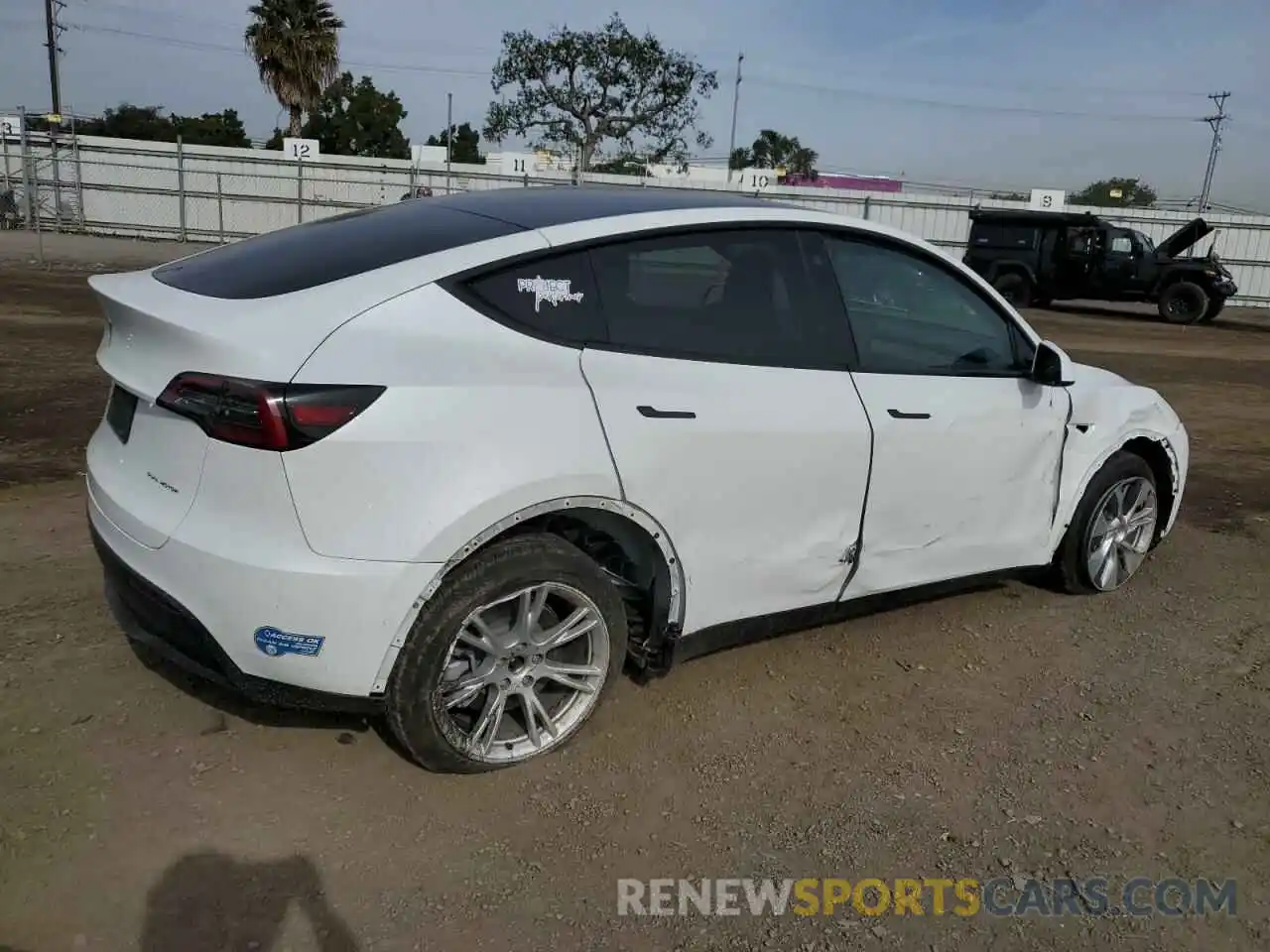 3 Photograph of a damaged car 5YJYGDEE9MF272340 TESLA MODEL Y 2021