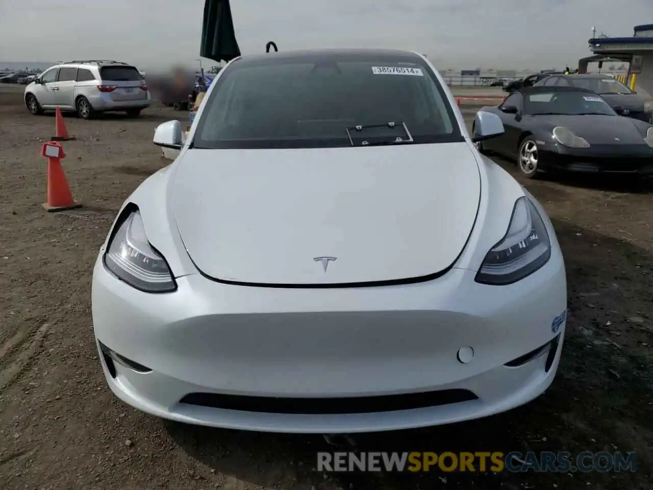 5 Photograph of a damaged car 5YJYGDEE9MF272340 TESLA MODEL Y 2021