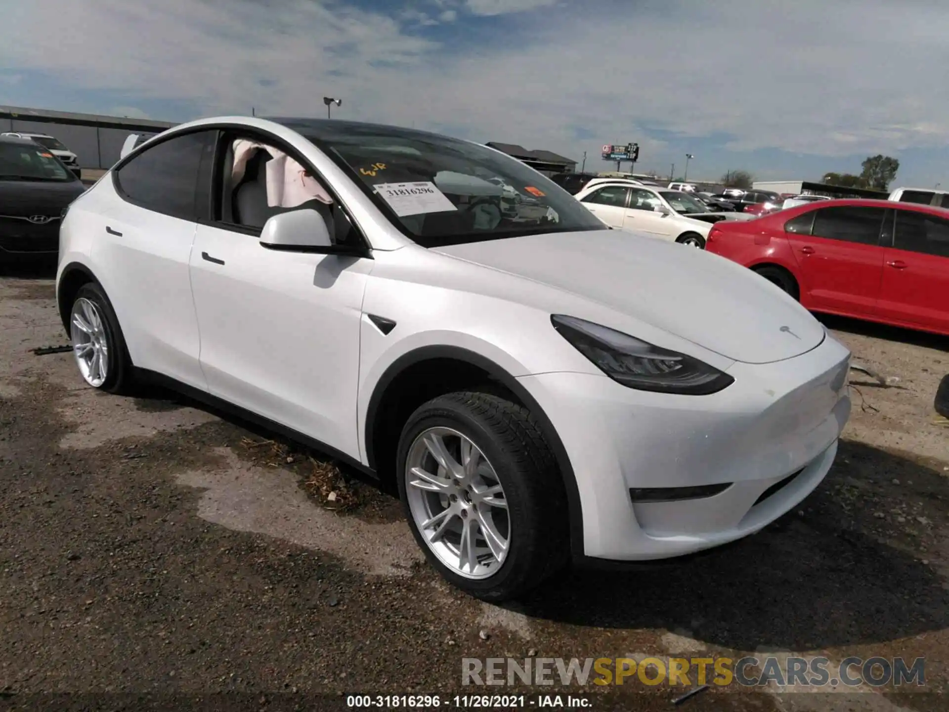 1 Photograph of a damaged car 5YJYGDEE9MF302792 TESLA MODEL Y 2021