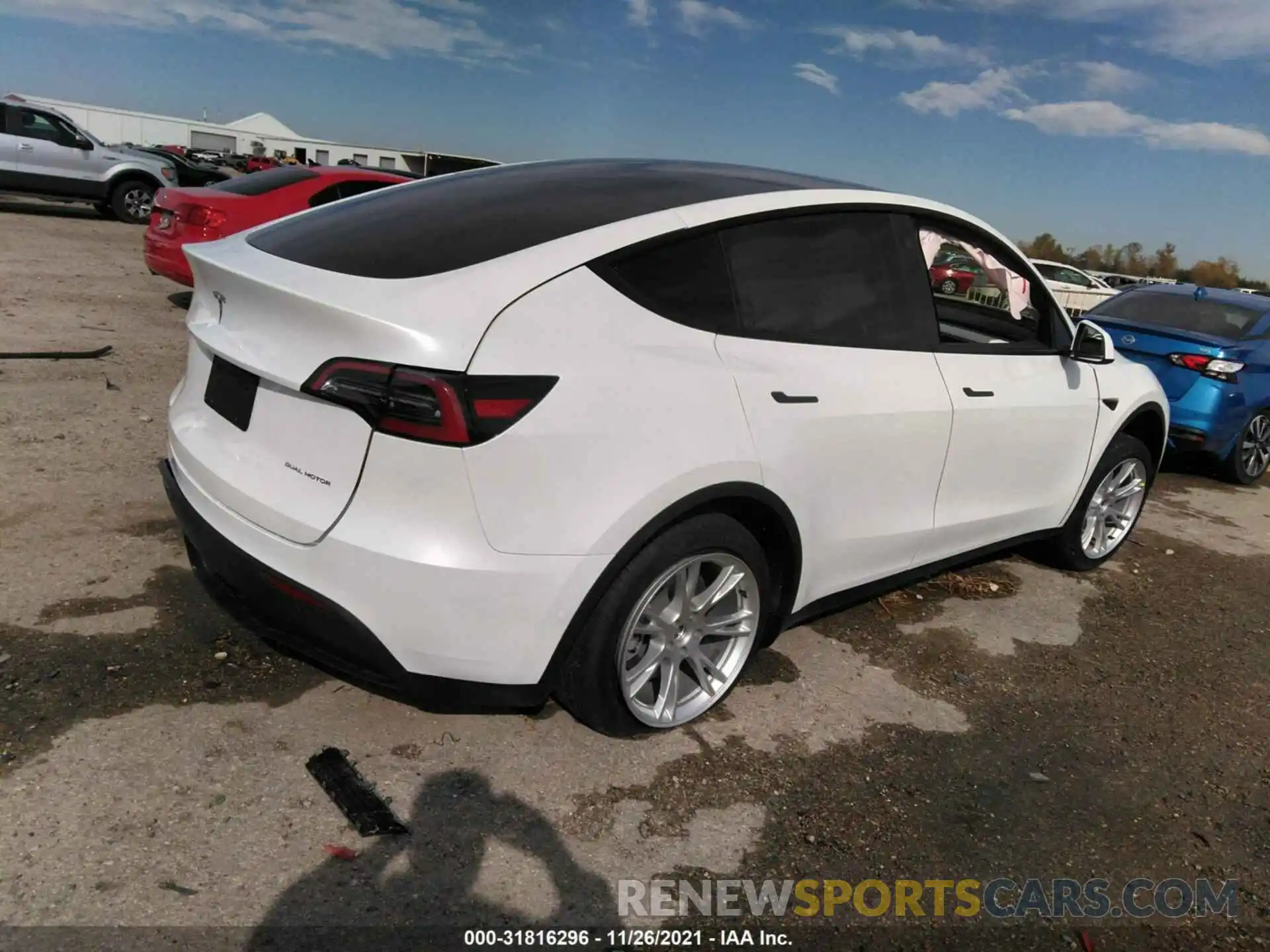 4 Photograph of a damaged car 5YJYGDEE9MF302792 TESLA MODEL Y 2021