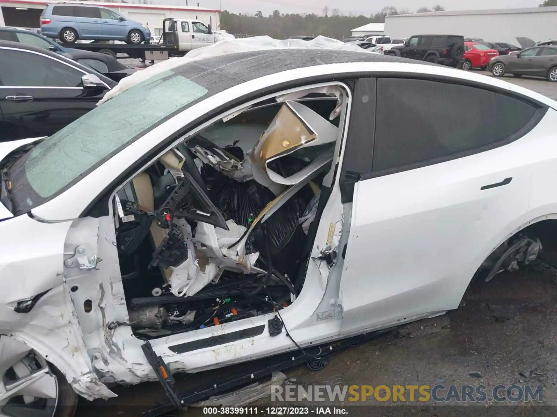 14 Photograph of a damaged car 5YJYGDEEOMF118986 TESLA MODEL Y 2021