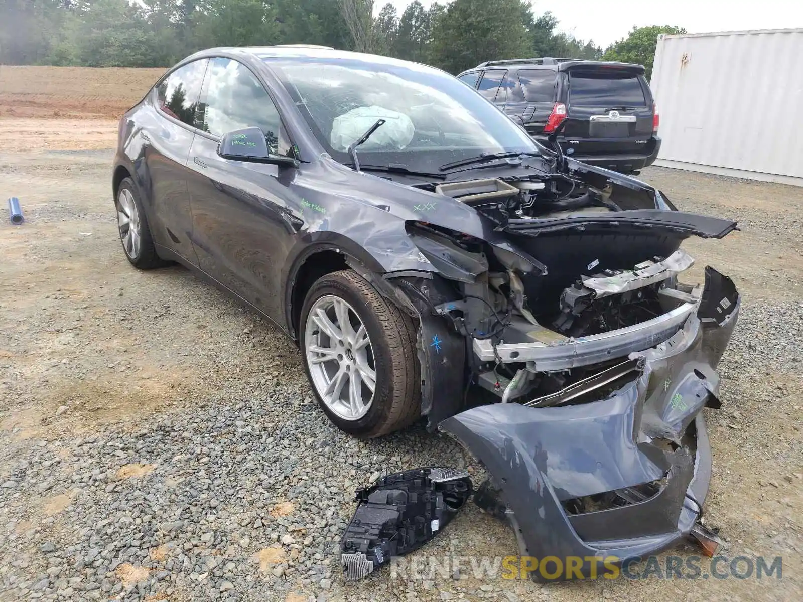 1 Photograph of a damaged car 5YJYGDEEXMF062328 TESLA MODEL Y 2021