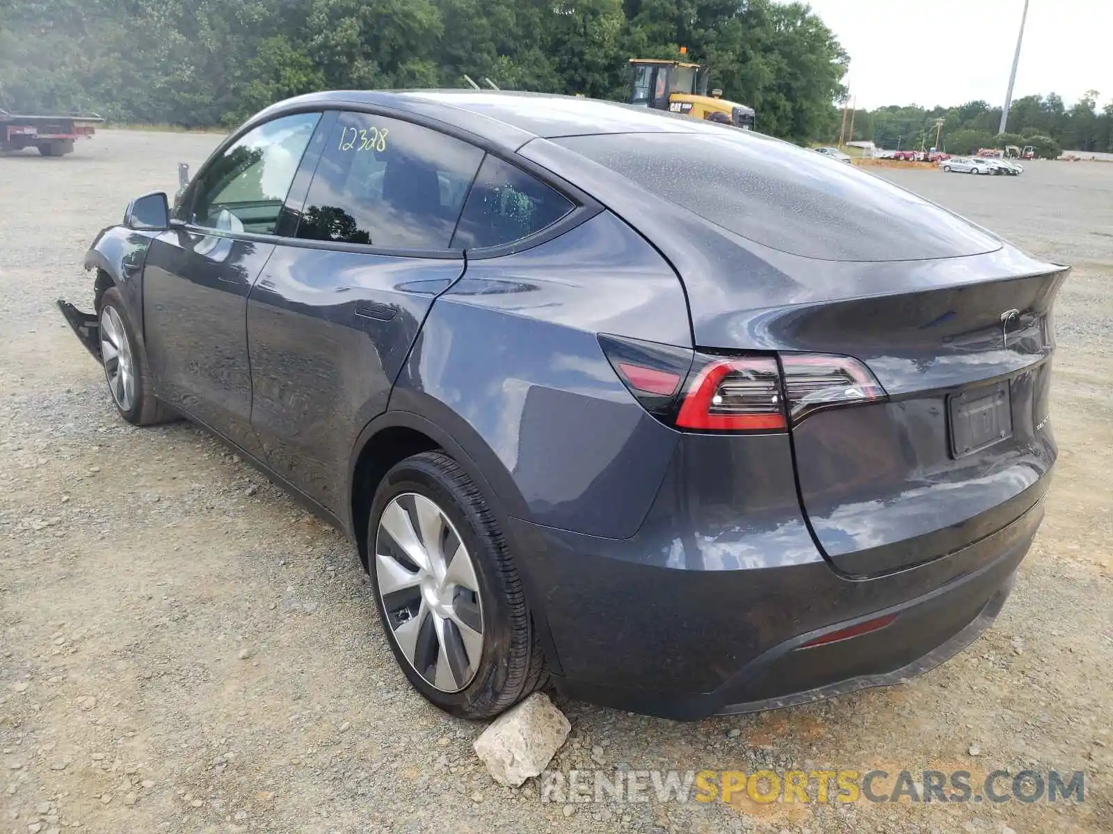 3 Photograph of a damaged car 5YJYGDEEXMF062328 TESLA MODEL Y 2021