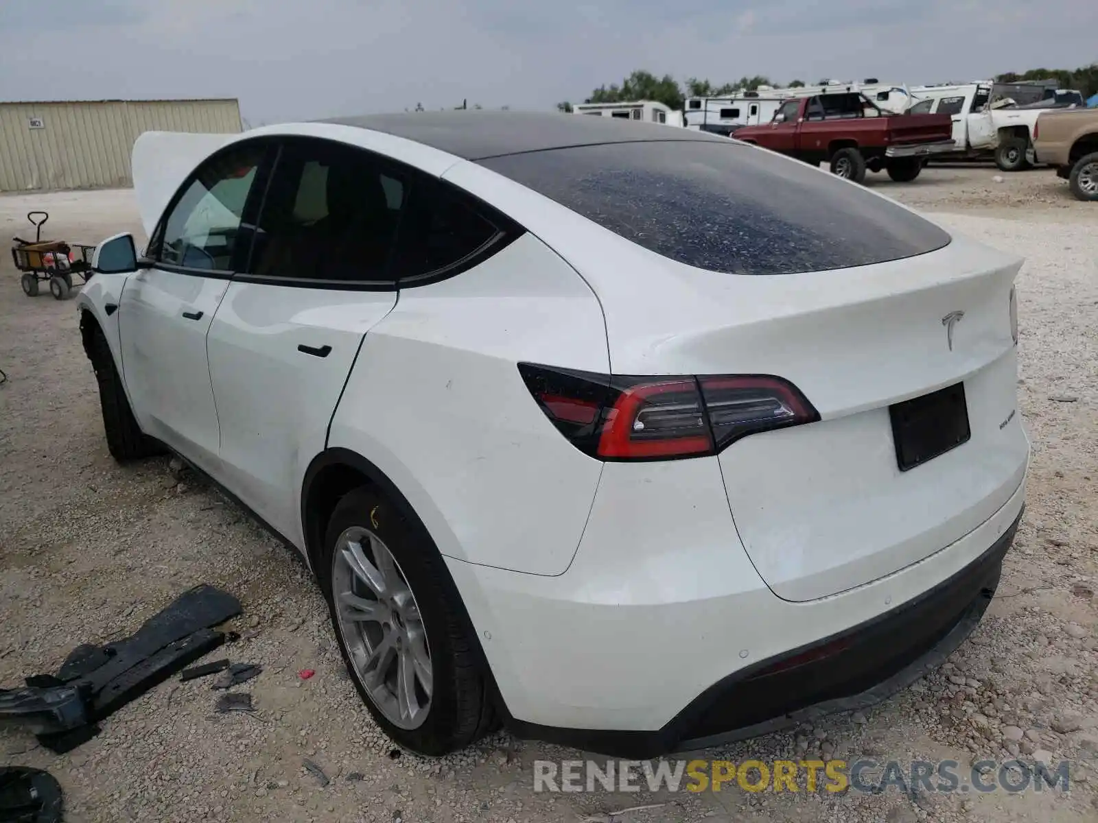 3 Photograph of a damaged car 5YJYGDEEXMF066458 TESLA MODEL Y 2021