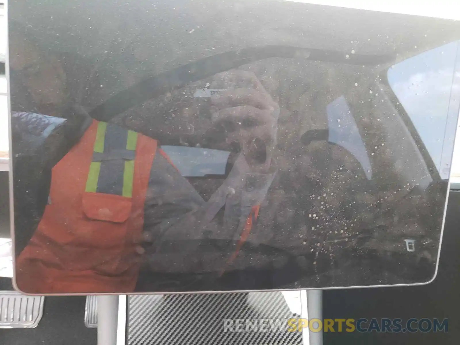 8 Photograph of a damaged car 5YJYGDEEXMF066458 TESLA MODEL Y 2021