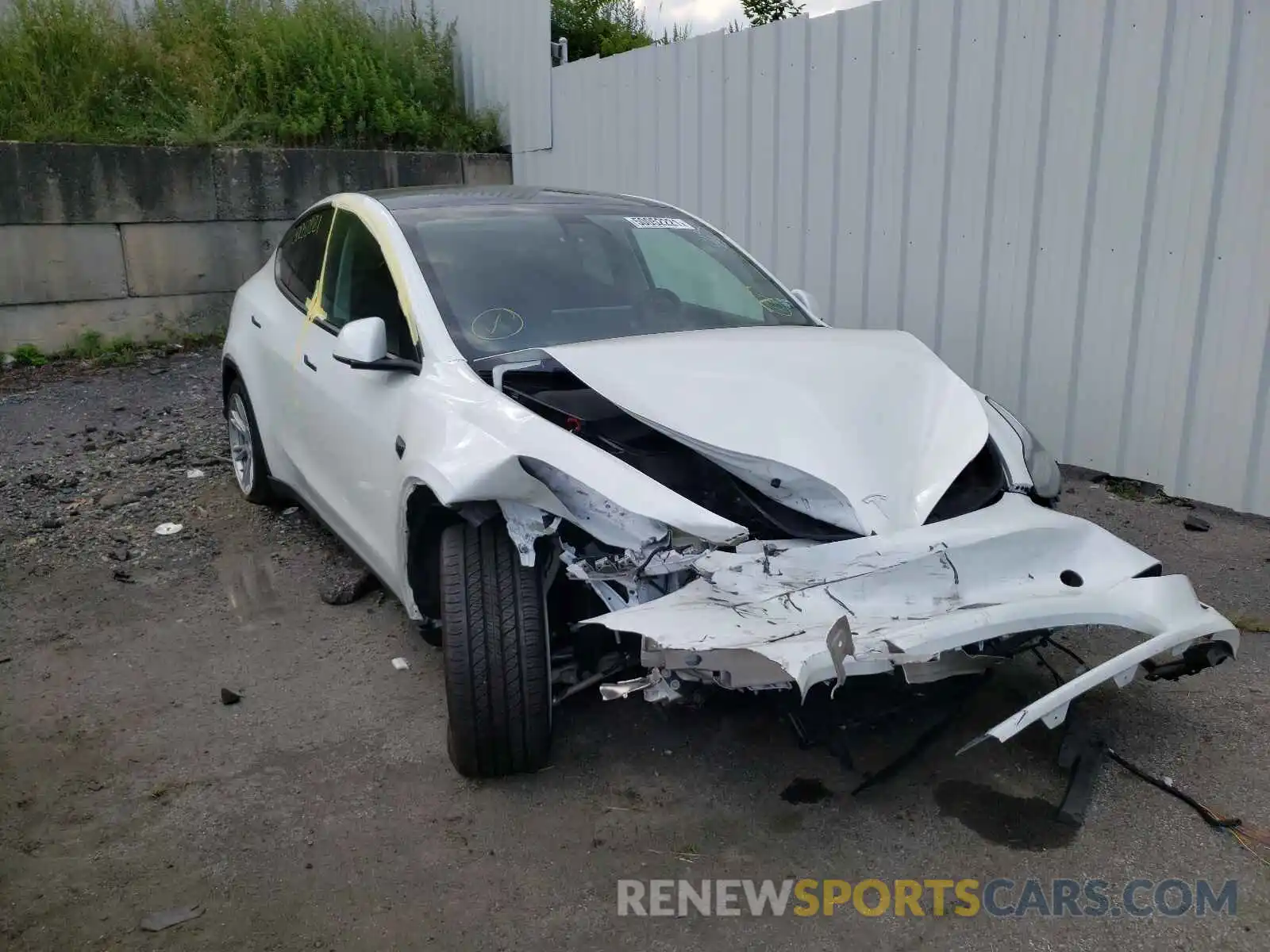 1 Photograph of a damaged car 5YJYGDEEXMF069585 TESLA MODEL Y 2021