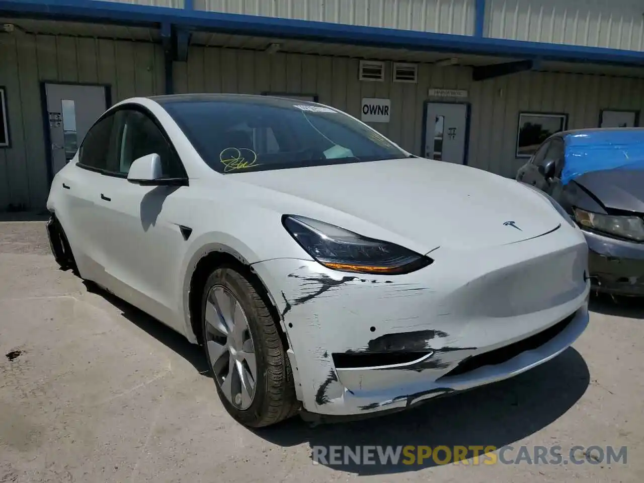 1 Photograph of a damaged car 5YJYGDEEXMF069666 TESLA MODEL Y 2021