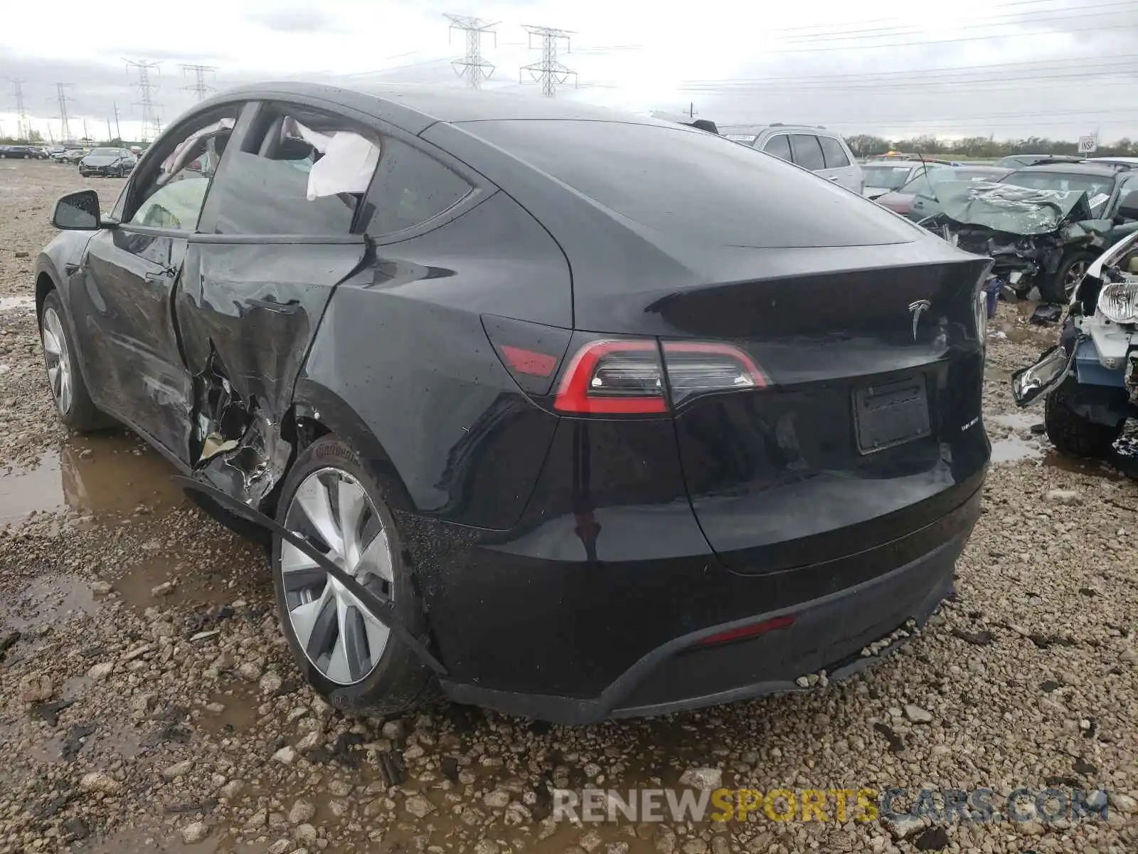 3 Photograph of a damaged car 5YJYGDEEXMF069862 TESLA MODEL Y 2021