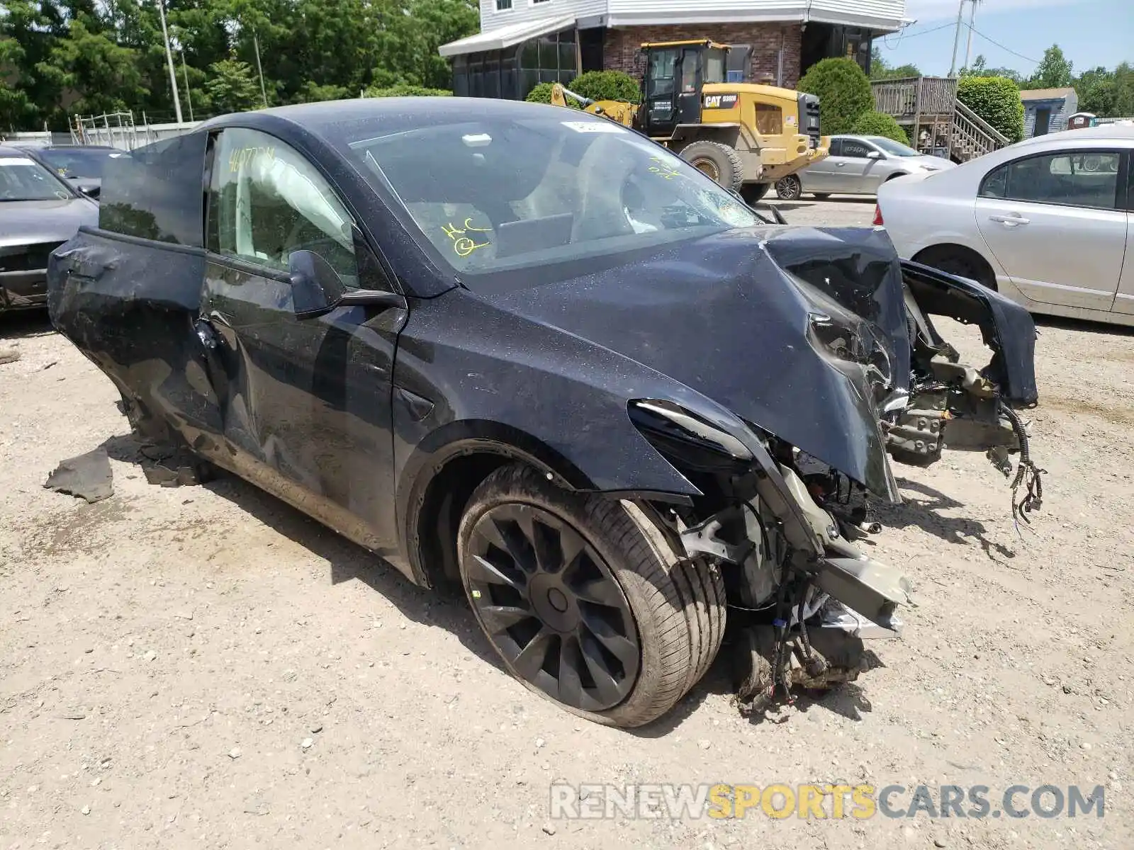 1 Photograph of a damaged car 5YJYGDEEXMF070798 TESLA MODEL Y 2021