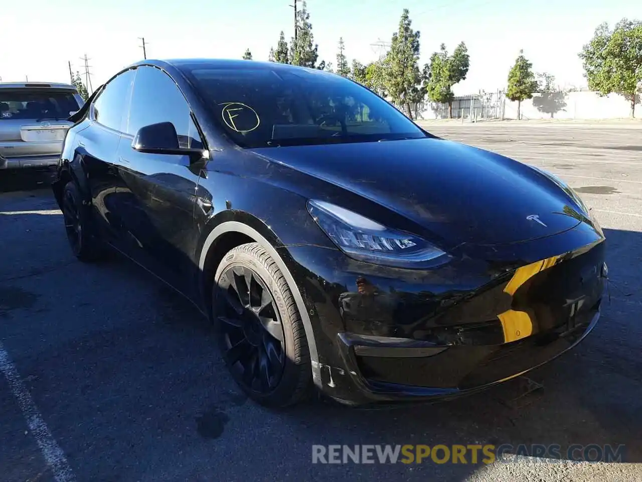 1 Photograph of a damaged car 5YJYGDEEXMF073717 TESLA MODEL Y 2021