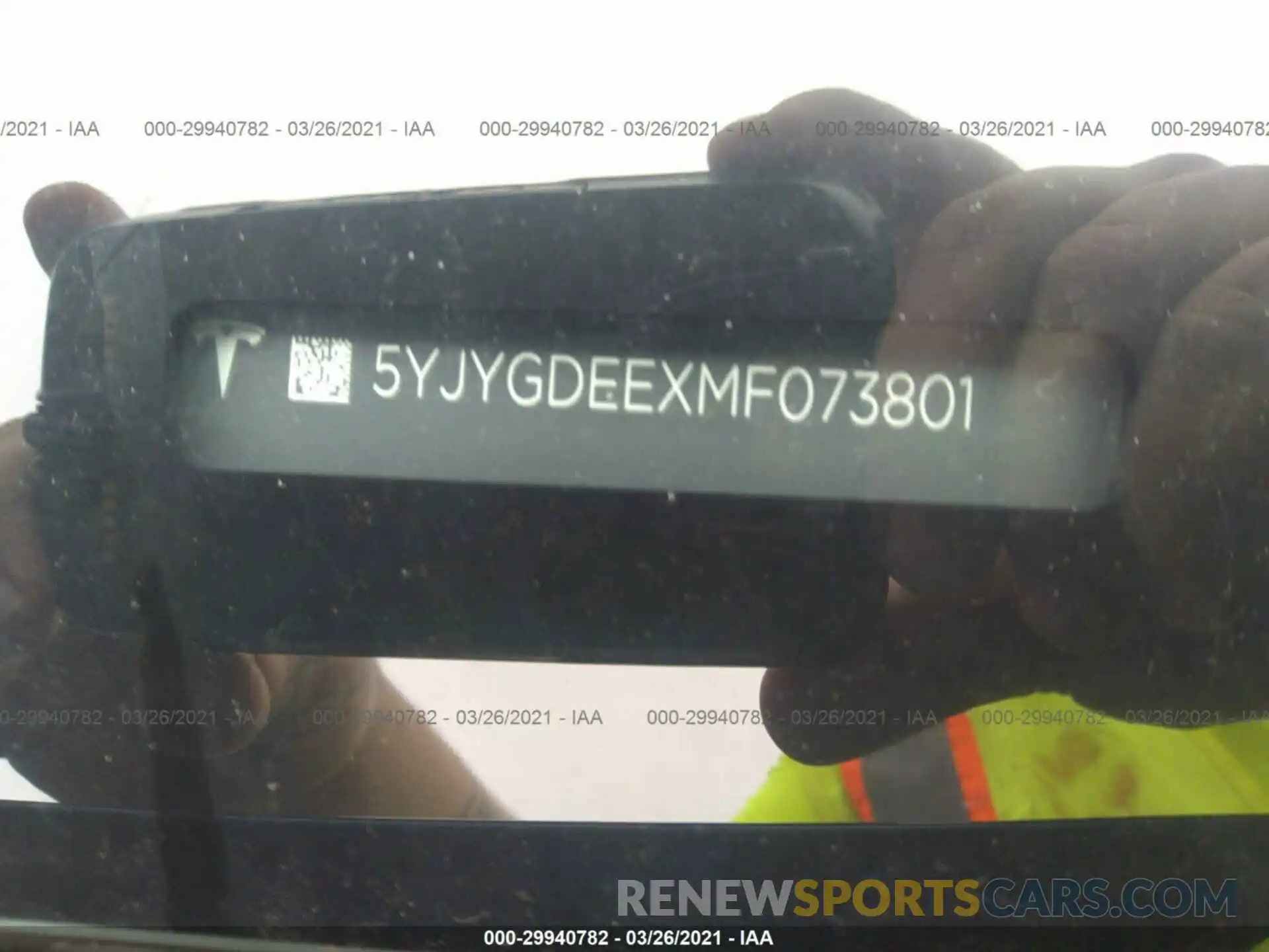 9 Photograph of a damaged car 5YJYGDEEXMF073801 TESLA MODEL Y 2021