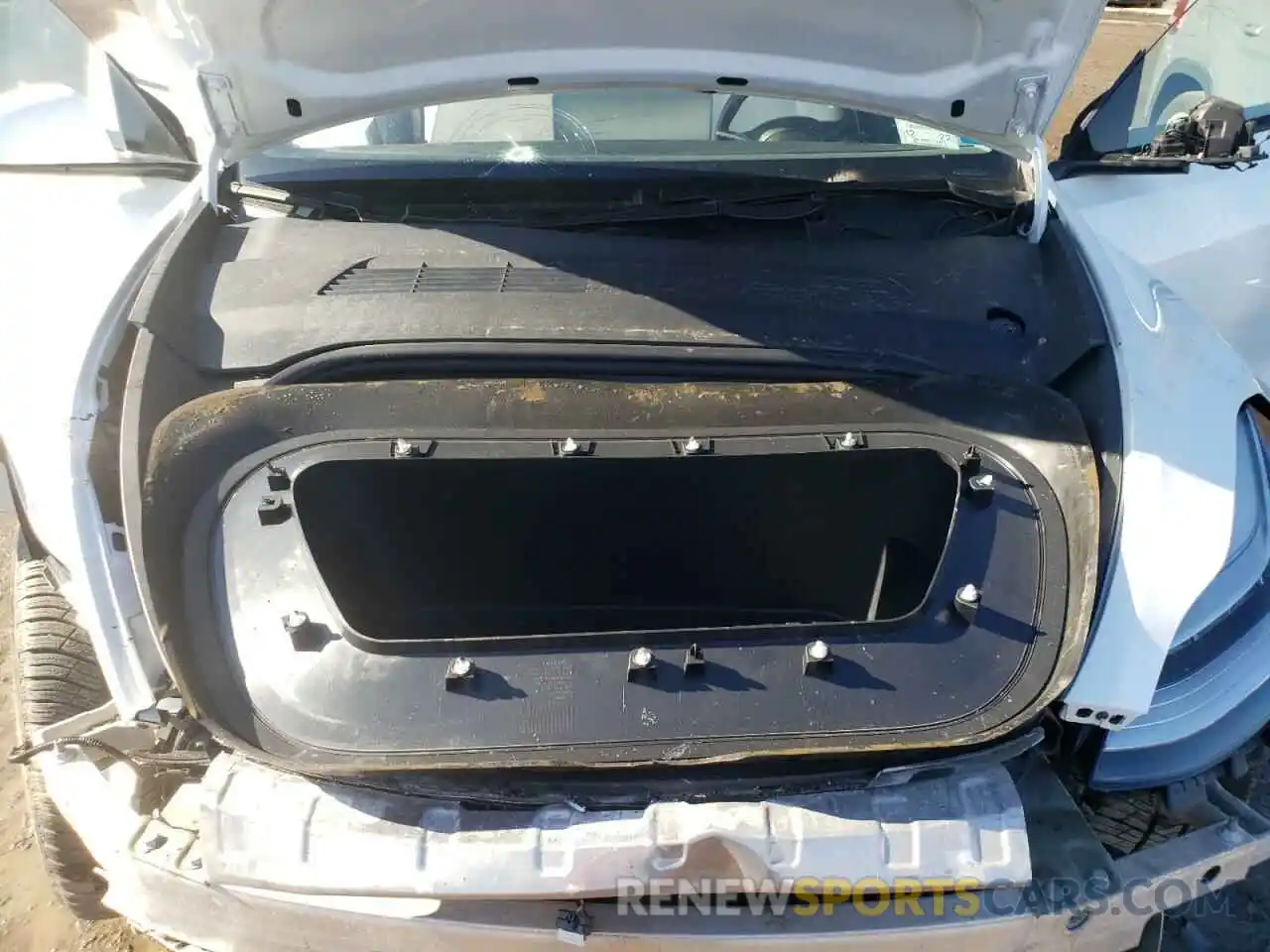 7 Photograph of a damaged car 5YJYGDEEXMF076116 TESLA MODEL Y 2021