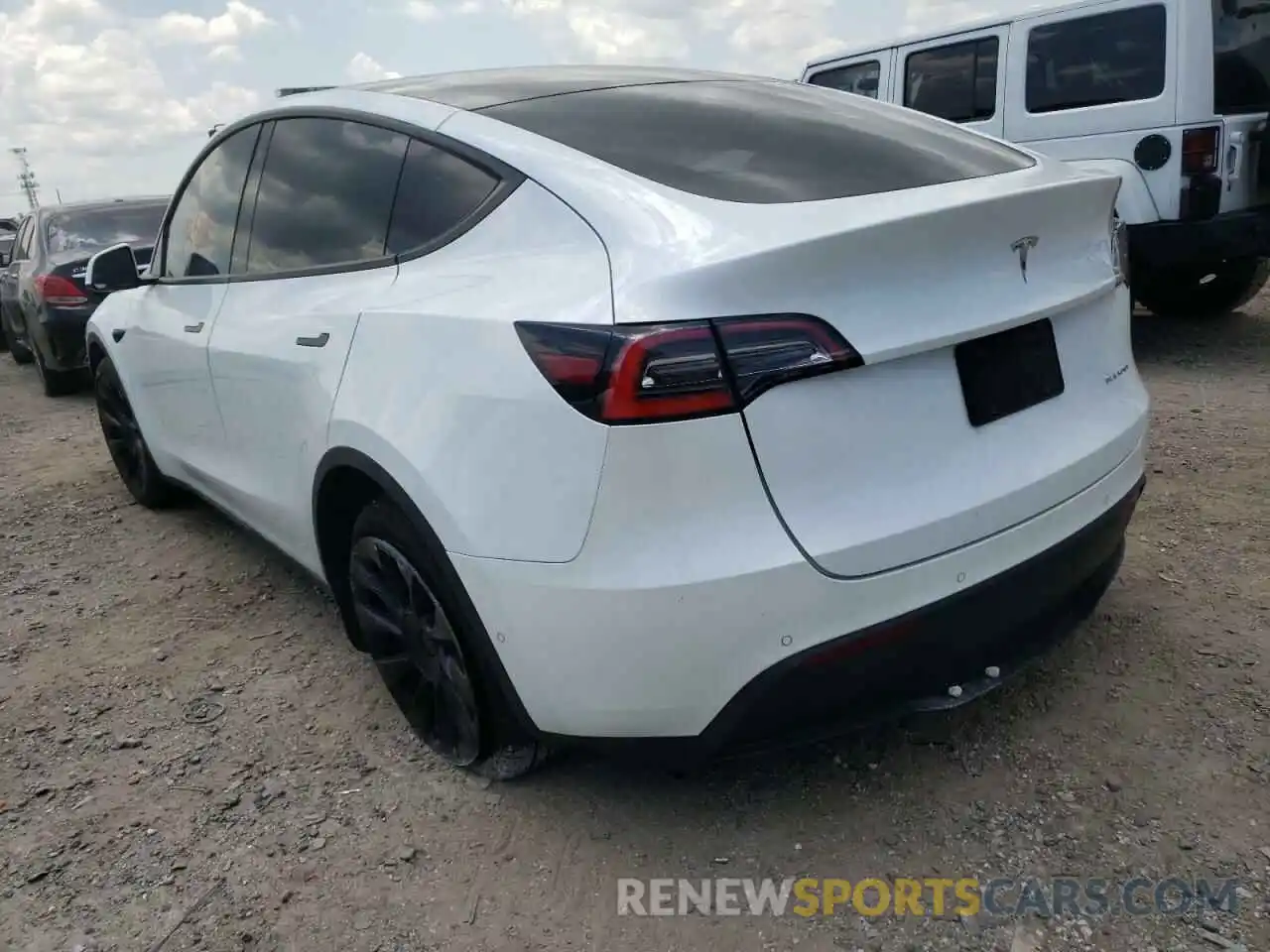 3 Photograph of a damaged car 5YJYGDEEXMF081039 TESLA MODEL Y 2021