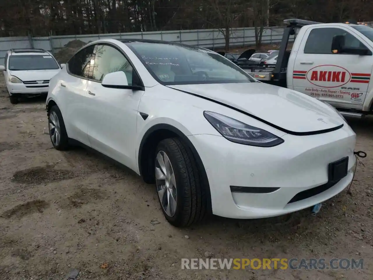 1 Photograph of a damaged car 5YJYGDEEXMF084989 TESLA MODEL Y 2021