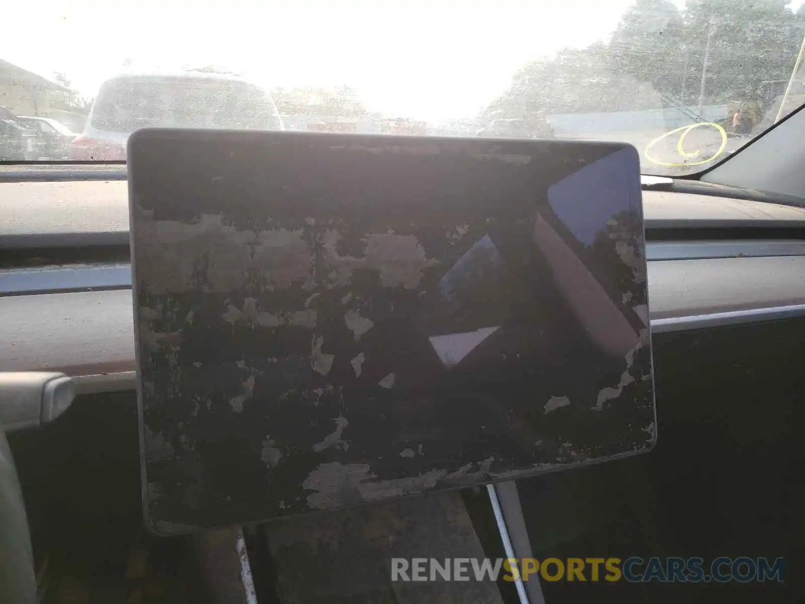 8 Photograph of a damaged car 5YJYGDEEXMF085964 TESLA MODEL Y 2021