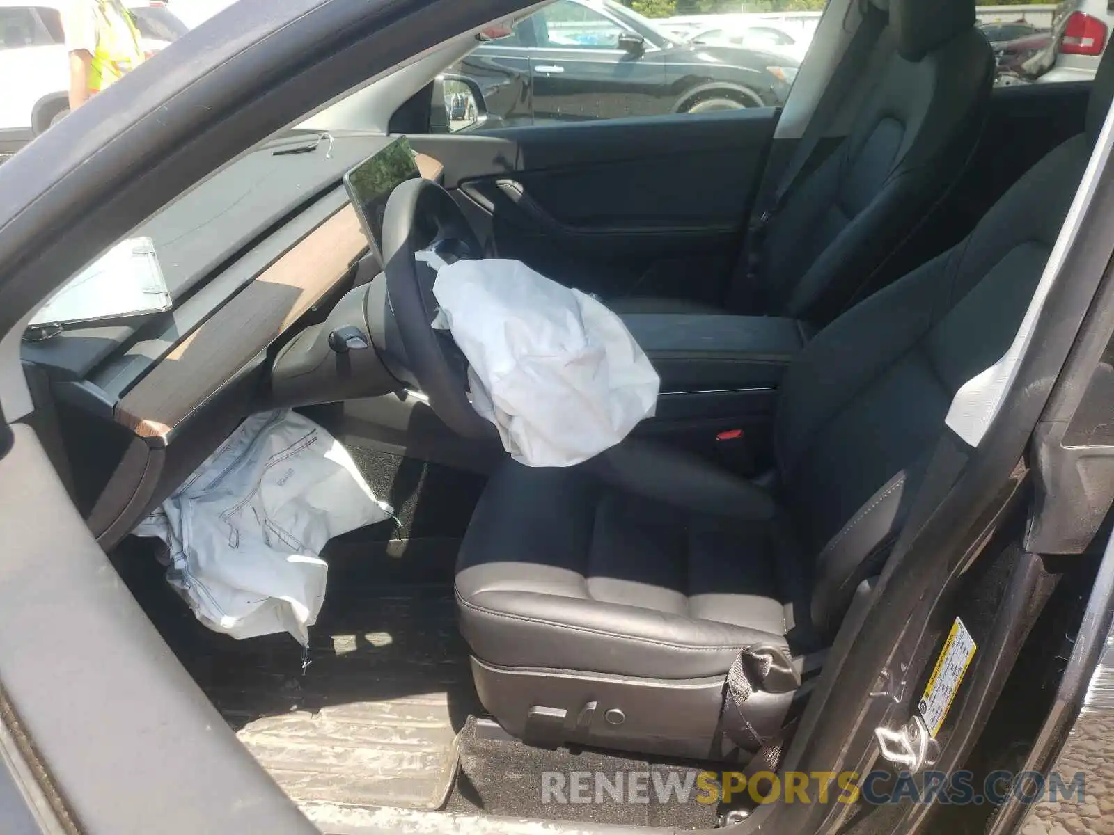 5 Photograph of a damaged car 5YJYGDEEXMF091120 TESLA MODEL Y 2021