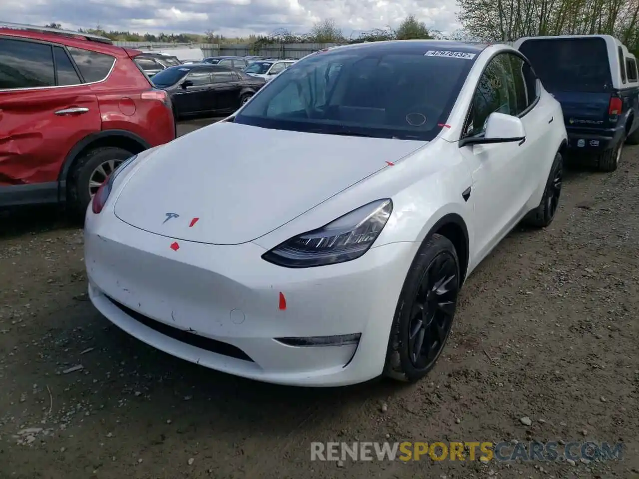 2 Photograph of a damaged car 5YJYGDEEXMF095572 TESLA MODEL Y 2021