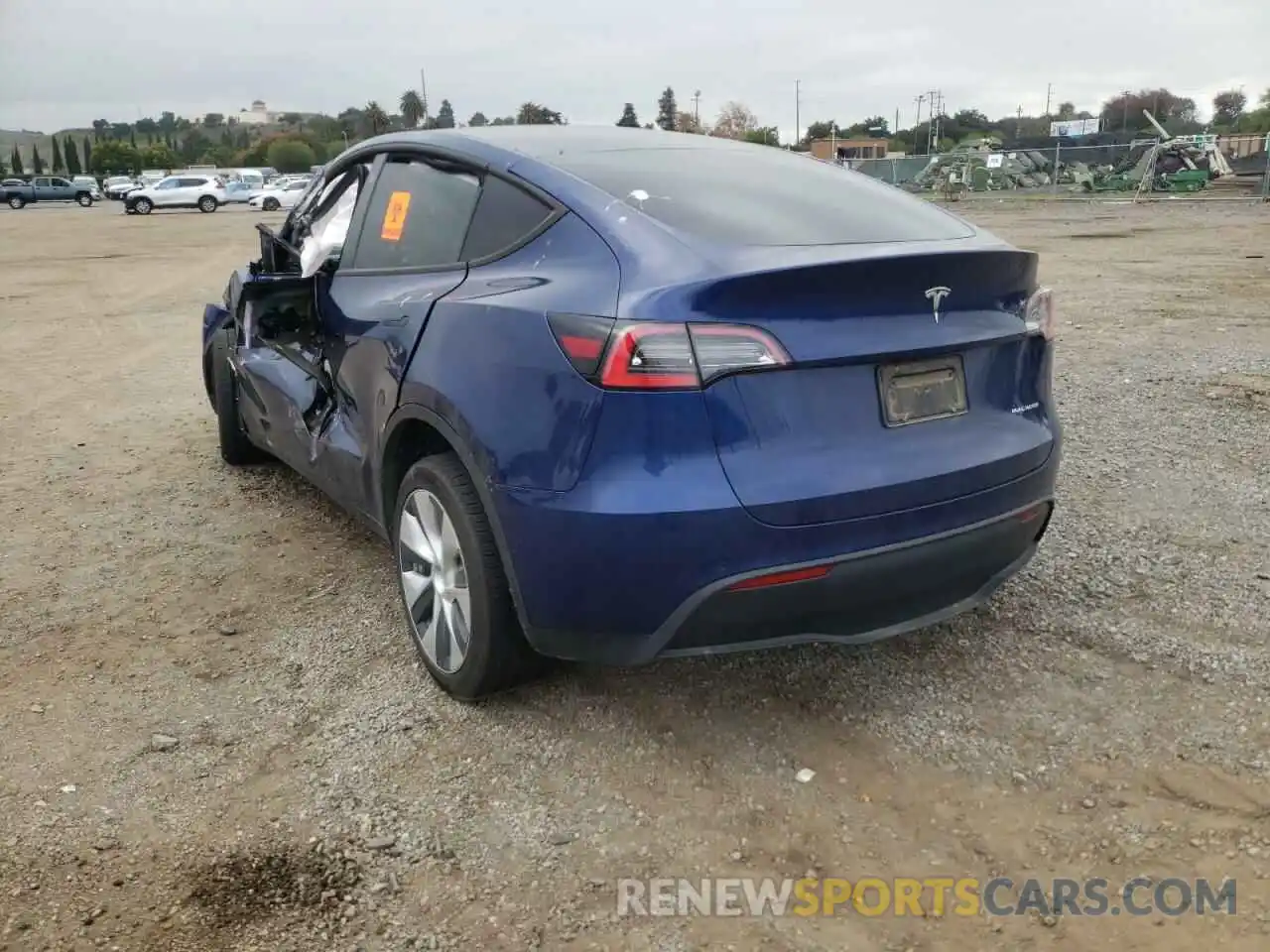 3 Photograph of a damaged car 5YJYGDEEXMF095944 TESLA MODEL Y 2021