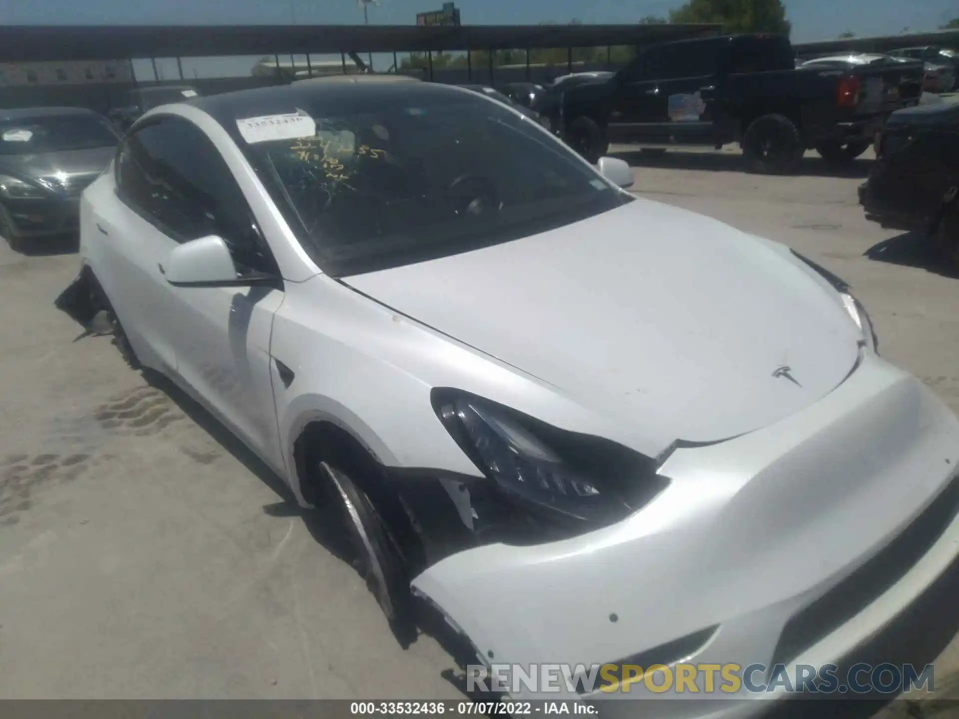 1 Photograph of a damaged car 5YJYGDEEXMF100382 TESLA MODEL Y 2021