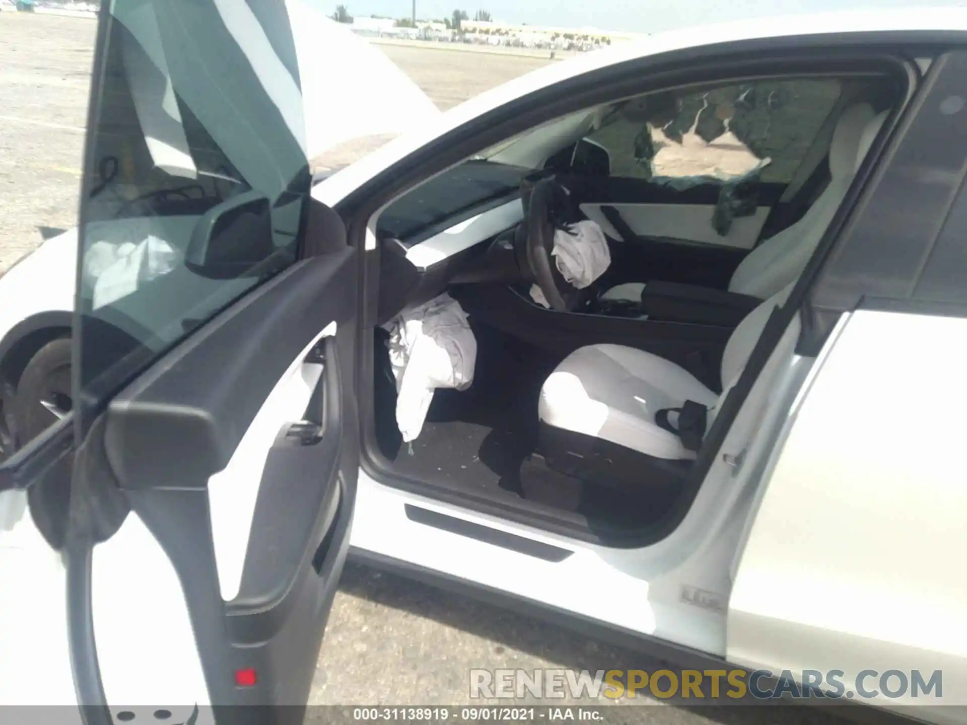 5 Photograph of a damaged car 5YJYGDEEXMF108773 TESLA MODEL Y 2021