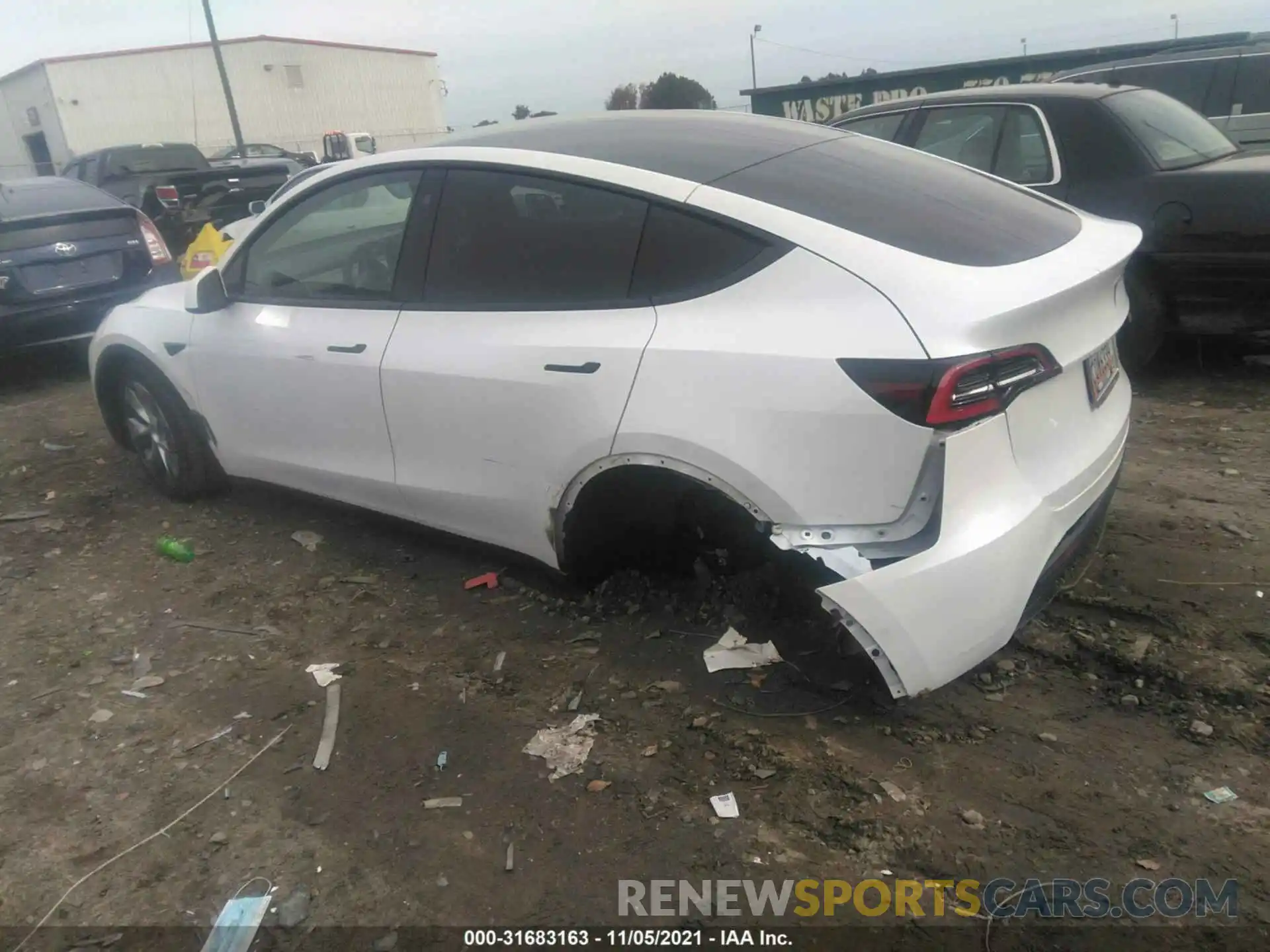 3 Photograph of a damaged car 5YJYGDEEXMF114203 TESLA MODEL Y 2021