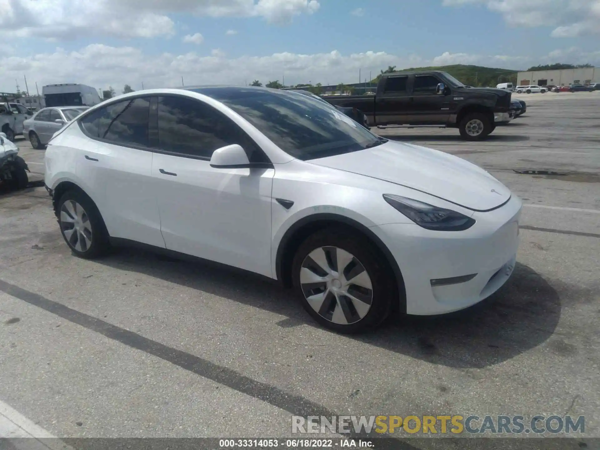 1 Photograph of a damaged car 5YJYGDEEXMF114380 TESLA MODEL Y 2021