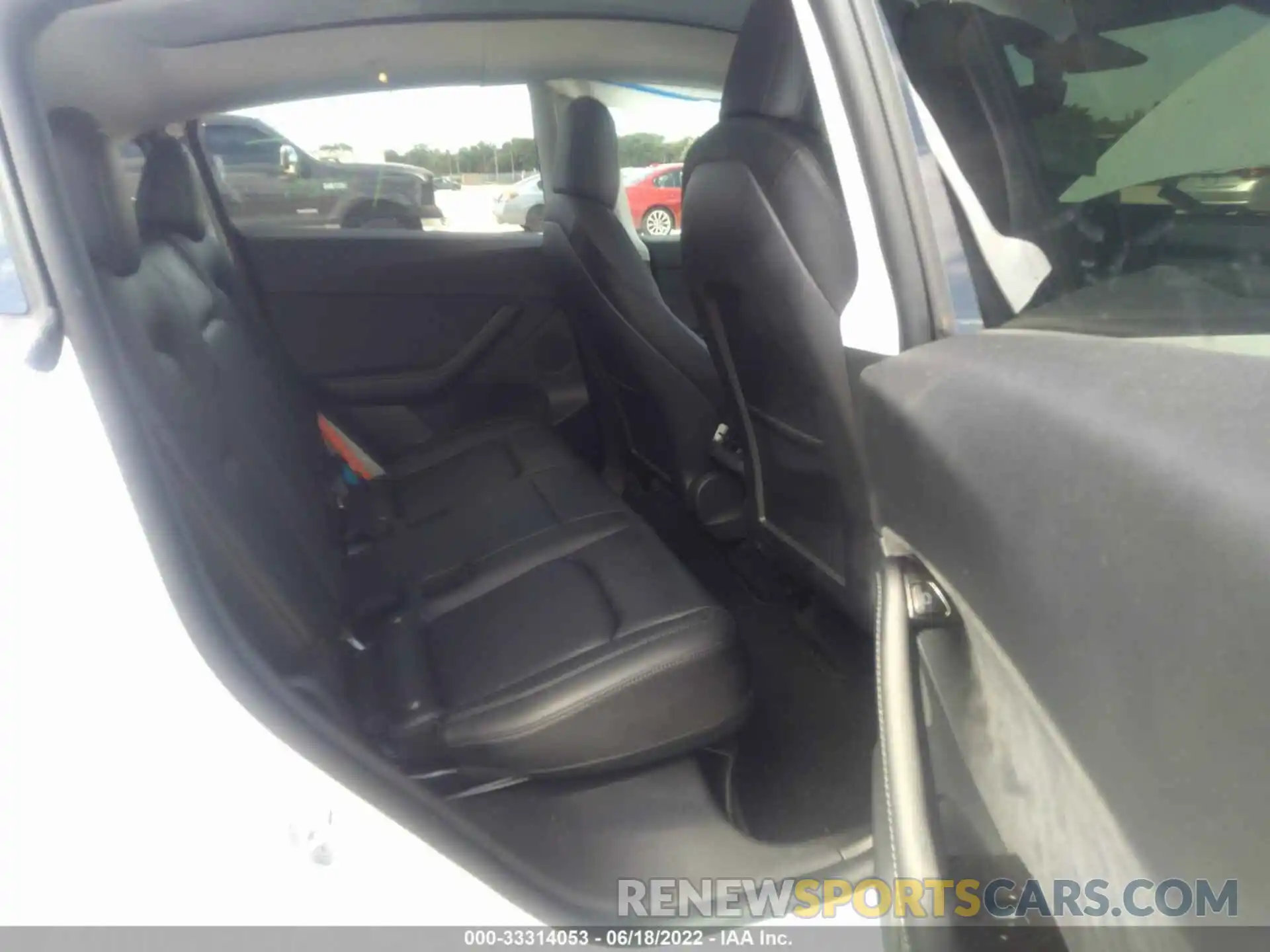 8 Photograph of a damaged car 5YJYGDEEXMF114380 TESLA MODEL Y 2021