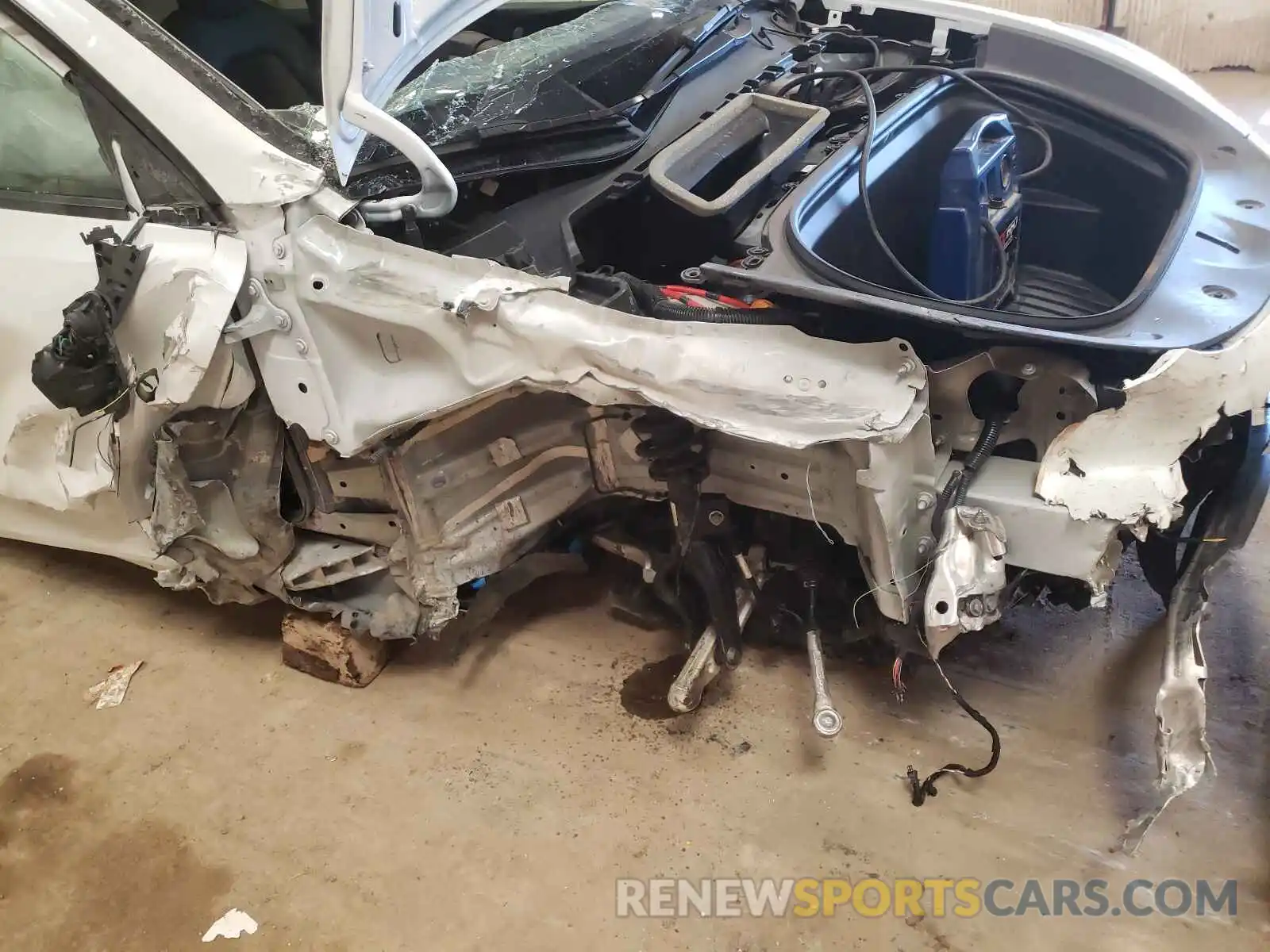 9 Photograph of a damaged car 5YJYGDEEXMF122320 TESLA MODEL Y 2021