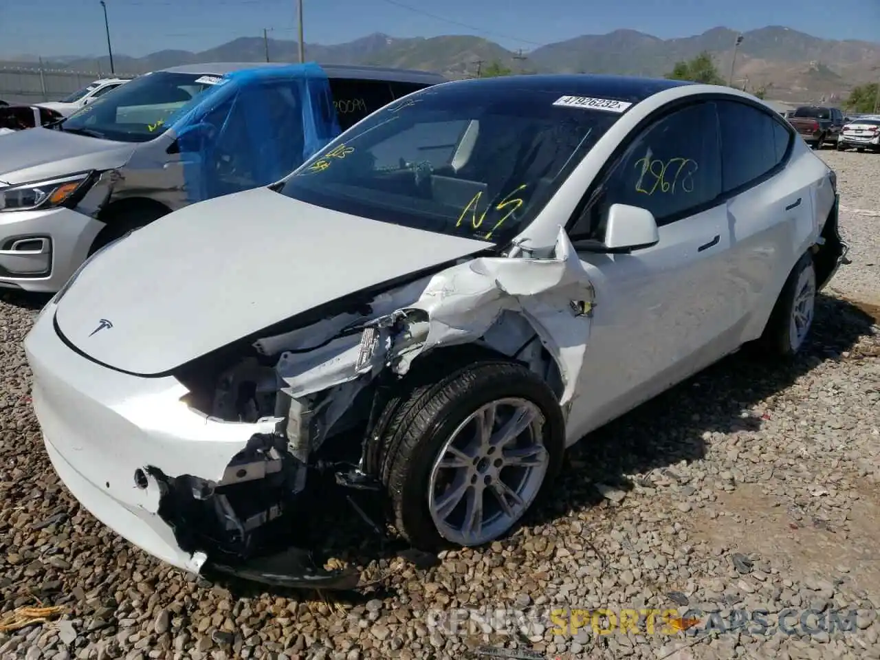 2 Photograph of a damaged car 5YJYGDEEXMF131079 TESLA MODEL Y 2021