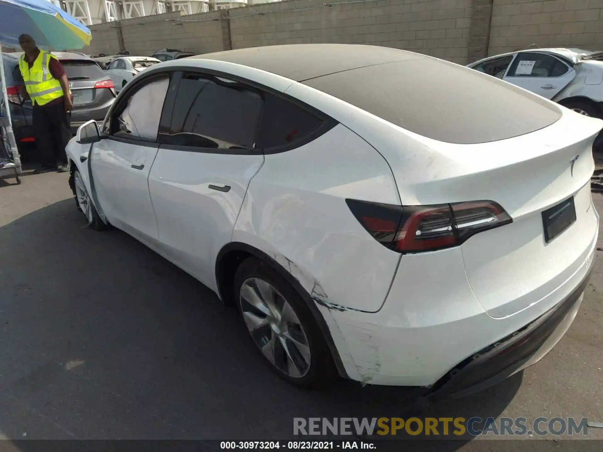 3 Photograph of a damaged car 5YJYGDEEXMF145354 TESLA MODEL Y 2021